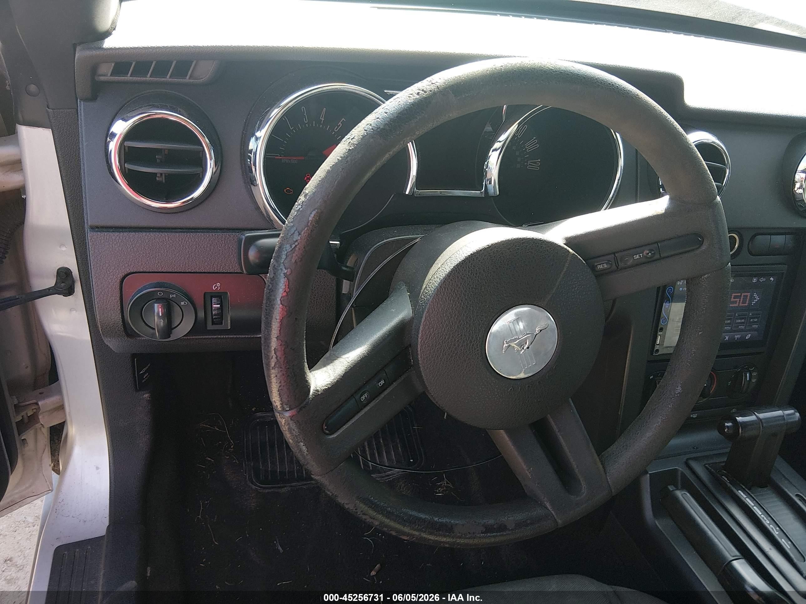 2007 Ford Mustang Silver vin: 1ZVFT84N475265794