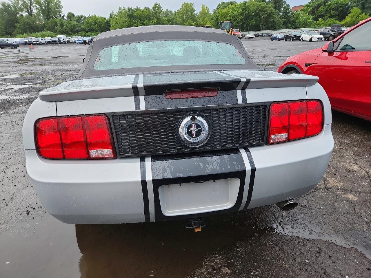 2007 Ford Mustang Silver vin: 1ZVFT84N475353423