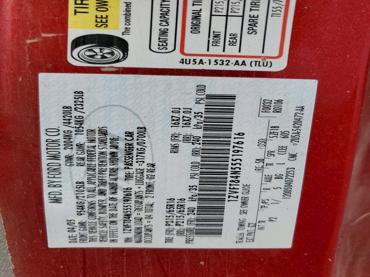 2005 Ford Mustang Red vin: 1ZVFT84N555197616