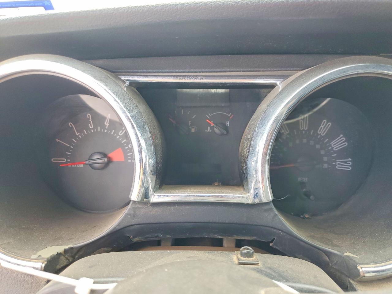 2006 Ford Mustang Red vin: 1ZVFT84N565189761