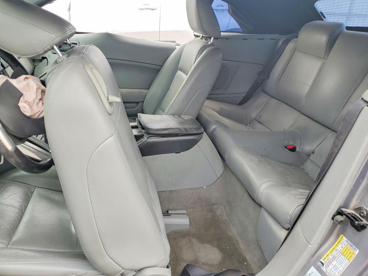 2006 Ford Mustang Серебряный vin: 1ZVFT84N565254754