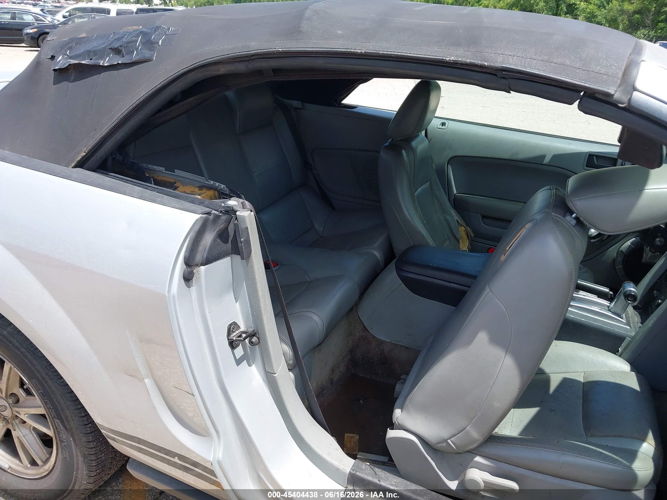 2007 Ford Mustang V6 Deluxe/v6 Premium Gray vin: 1ZVFT84N575206284