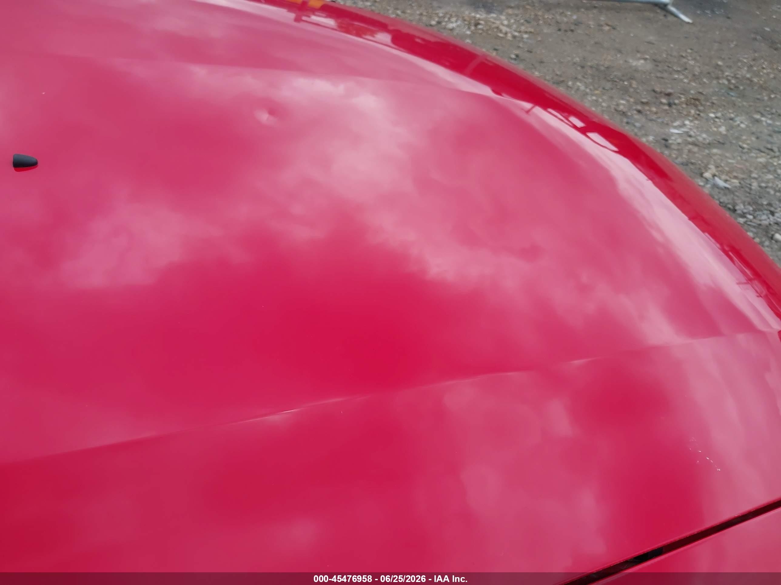 2006 Ford Mustang V6 Red vin: 1ZVFT84N665138737