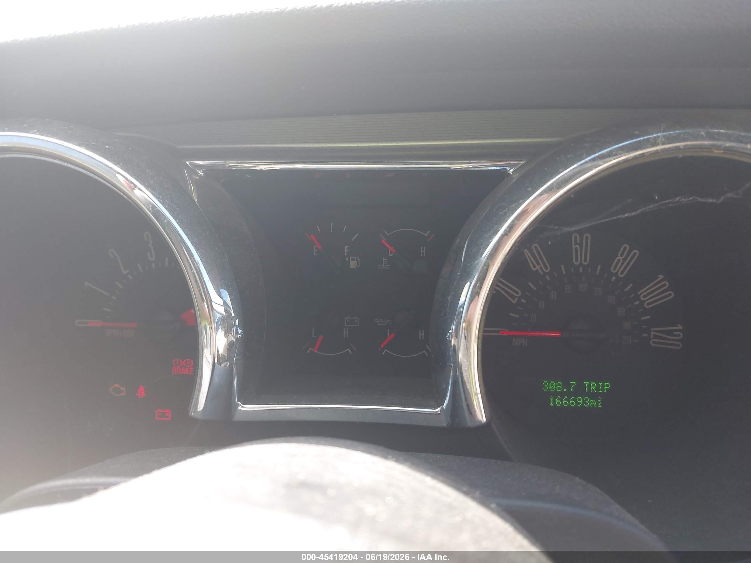 2006 Ford Mustang V6 White vin: 1ZVFT84N765178406