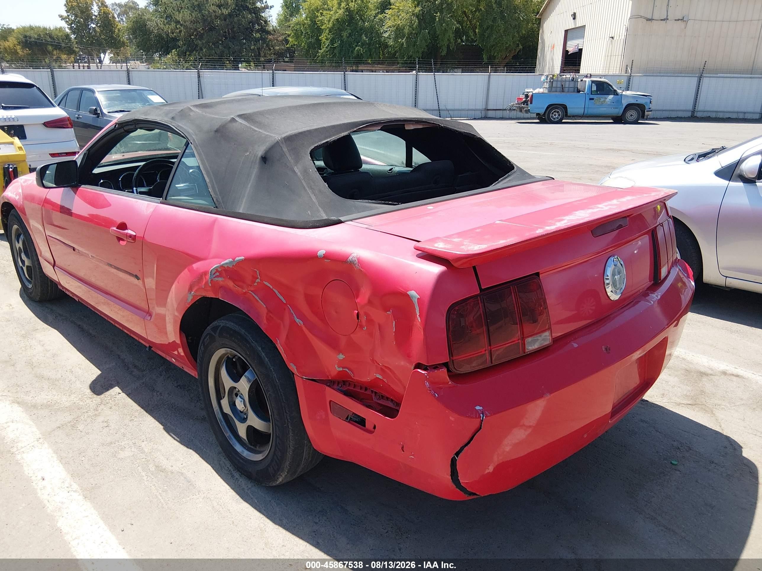 2007 Ford Mustang V6 Deluxe/v6 Premium Red vin: 1ZVFT84N775276594