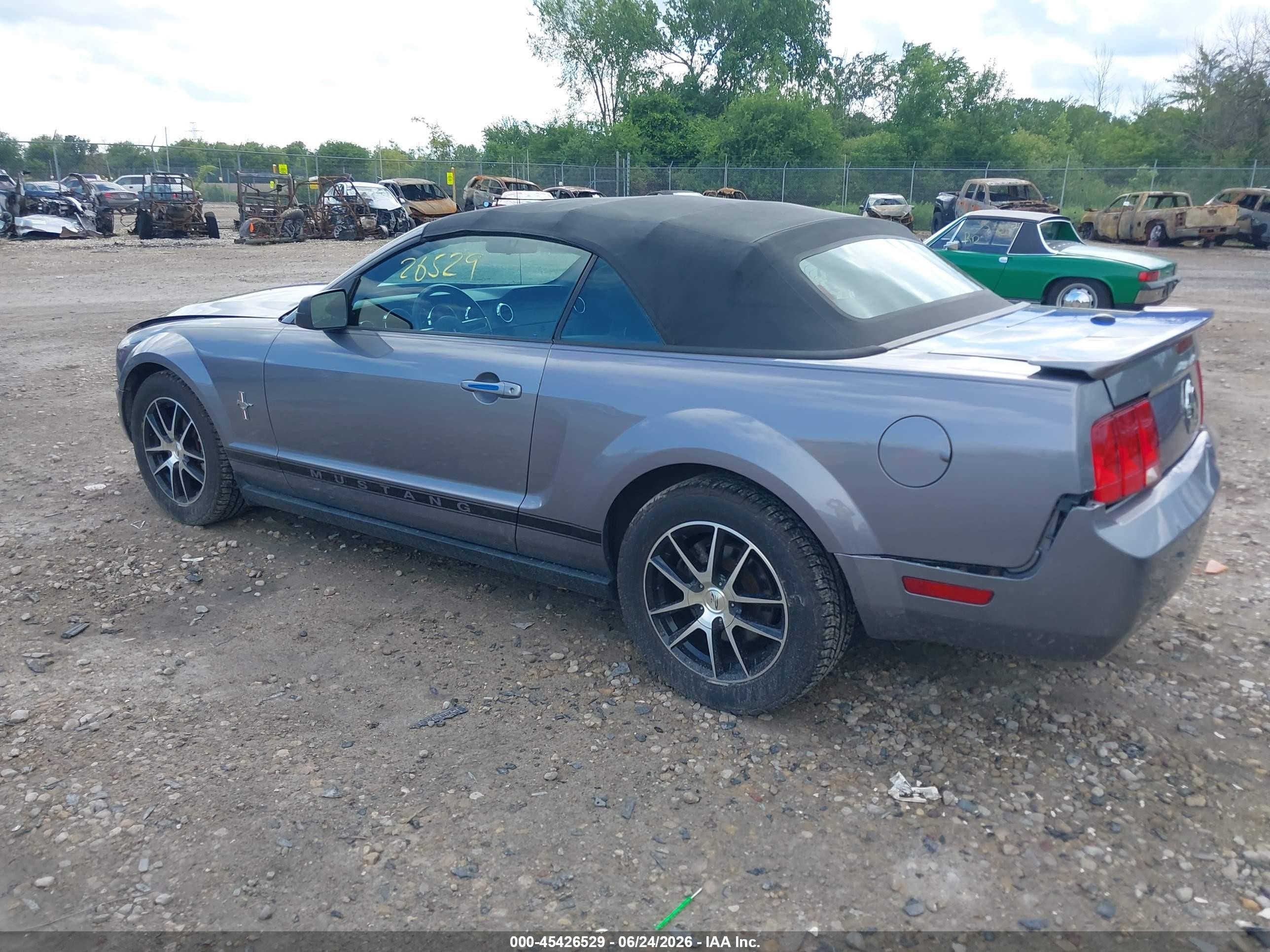 2007 Ford Mustang V6 Deluxe/v6 Premium Gray vin: 1ZVFT84N775361497