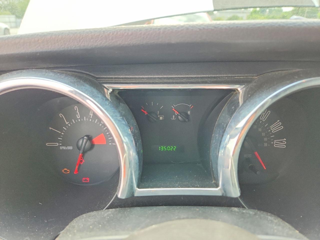 2005 Ford Mustang Silver vin: 1ZVFT84N855191650