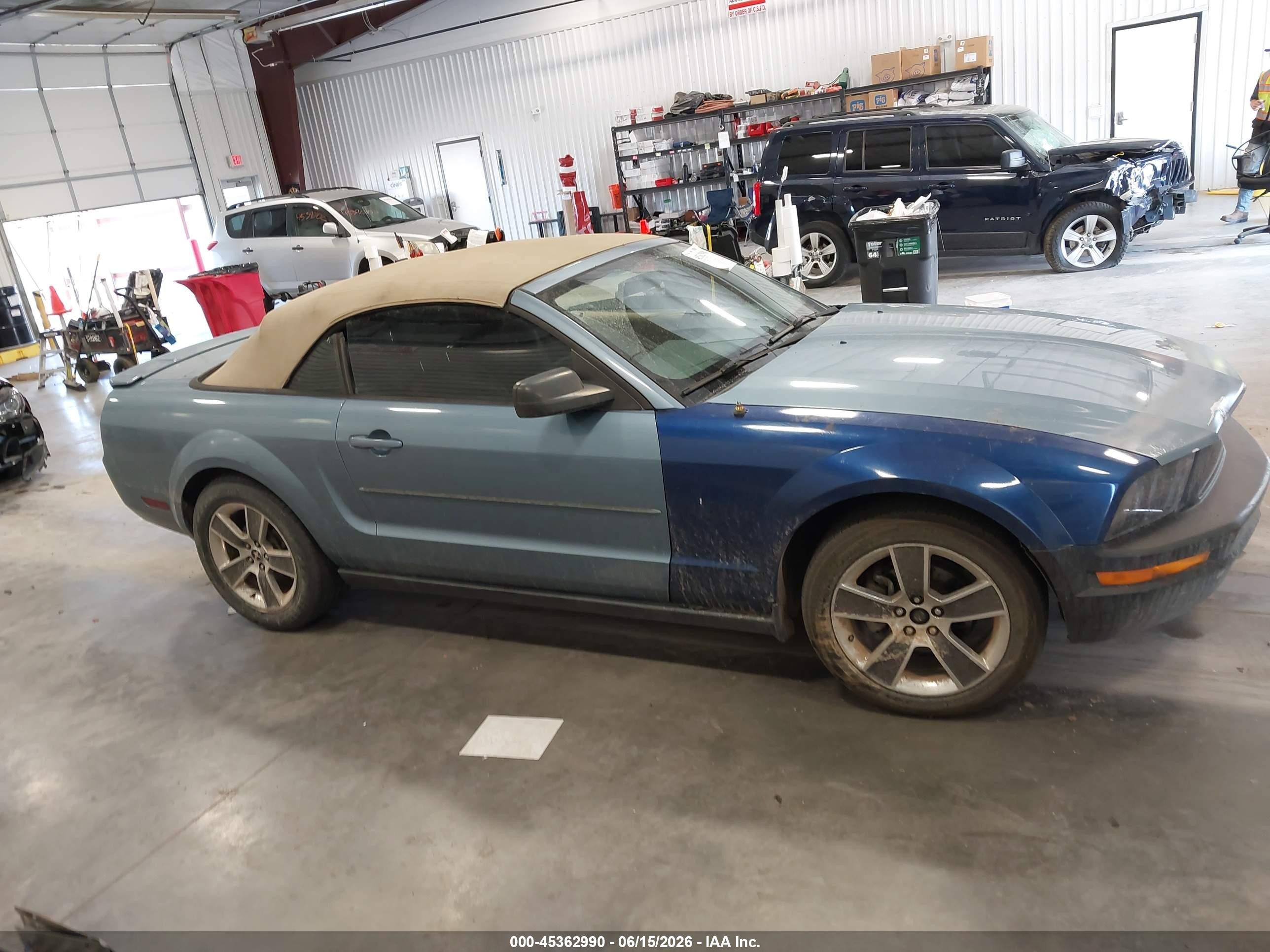 2007 Ford Mustang V6 Deluxe/v6 Premium Teal vin: 1ZVFT84N875295994