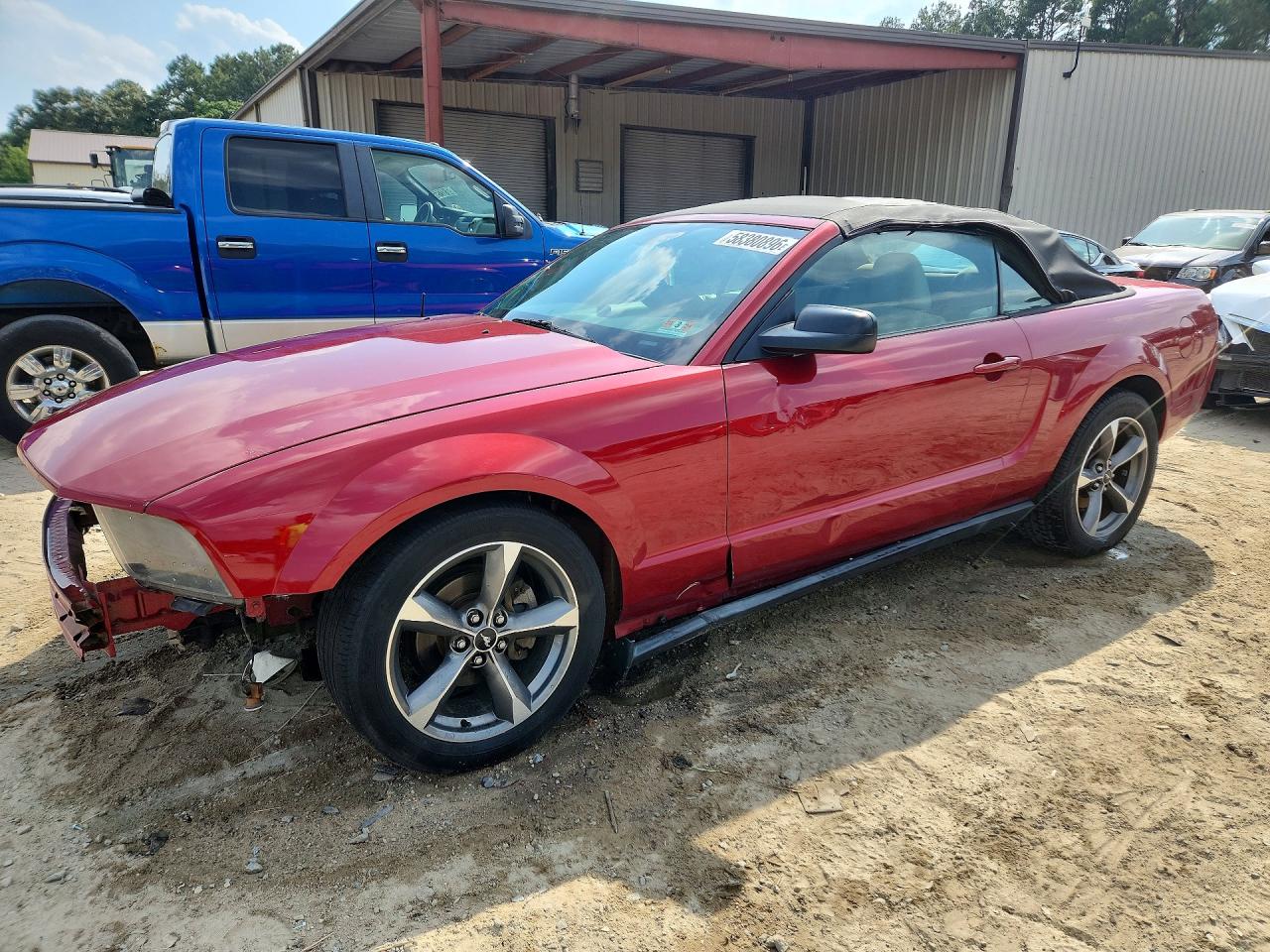 2007 Ford Mustang Red vin: 1ZVFT84N875296773