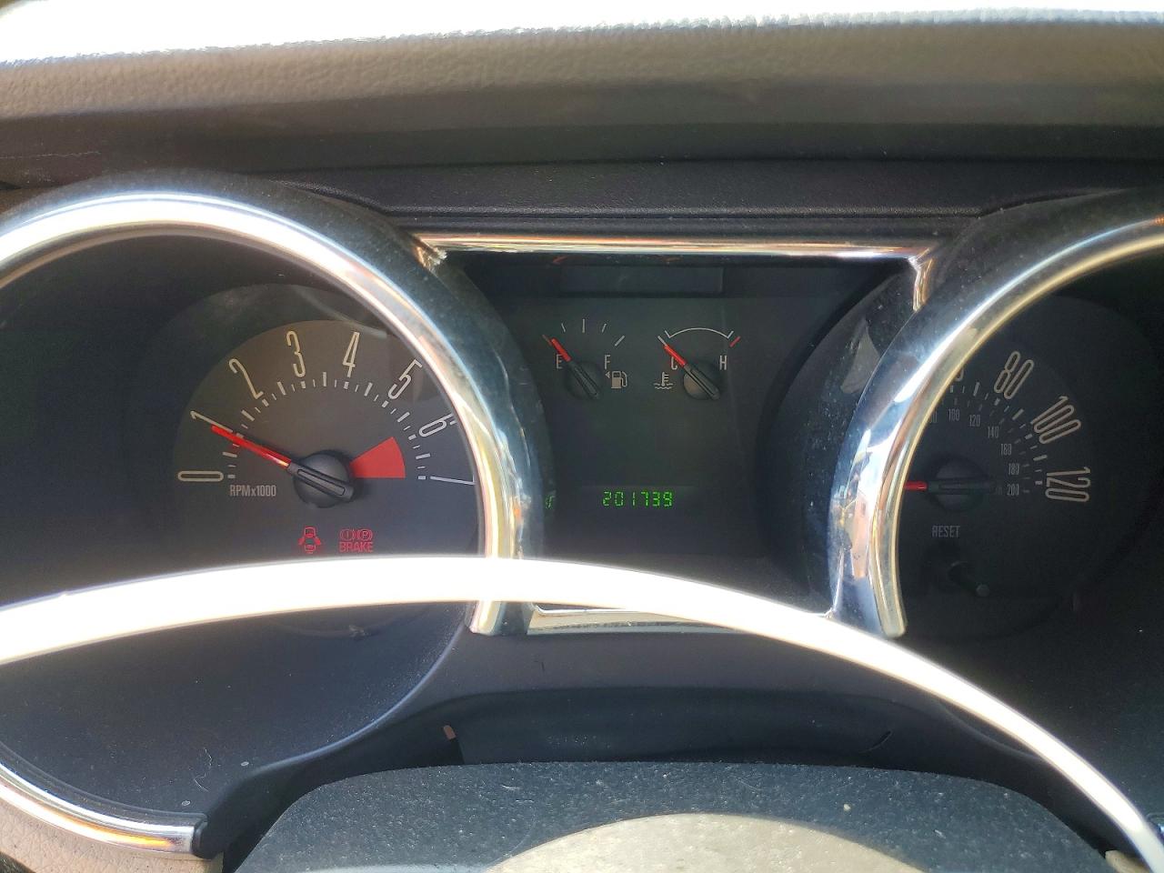 2005 Ford Mustang Серый vin: 1ZVFT84NX55220310