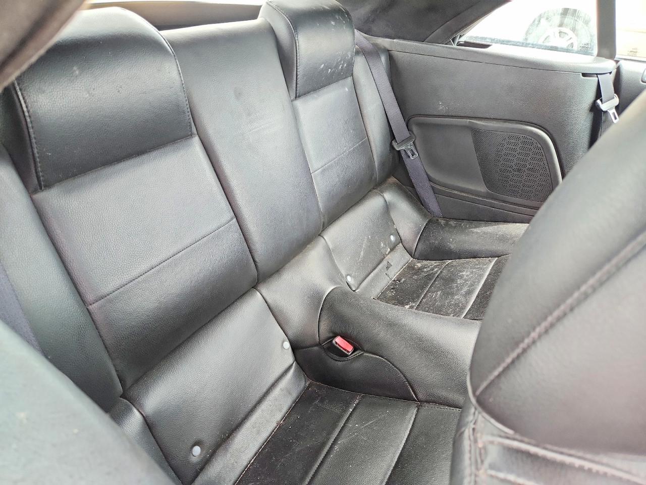 2006 Ford Mustang Yellow vin: 1ZVFT84NX65206117