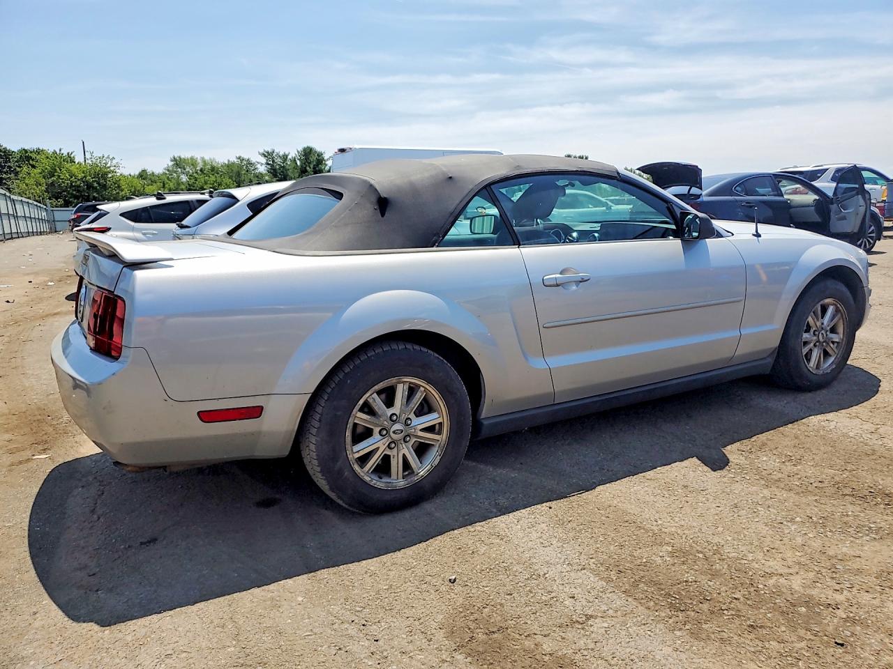 2006 Ford Mustang Silver vin: 1ZVFT84NX65254720
