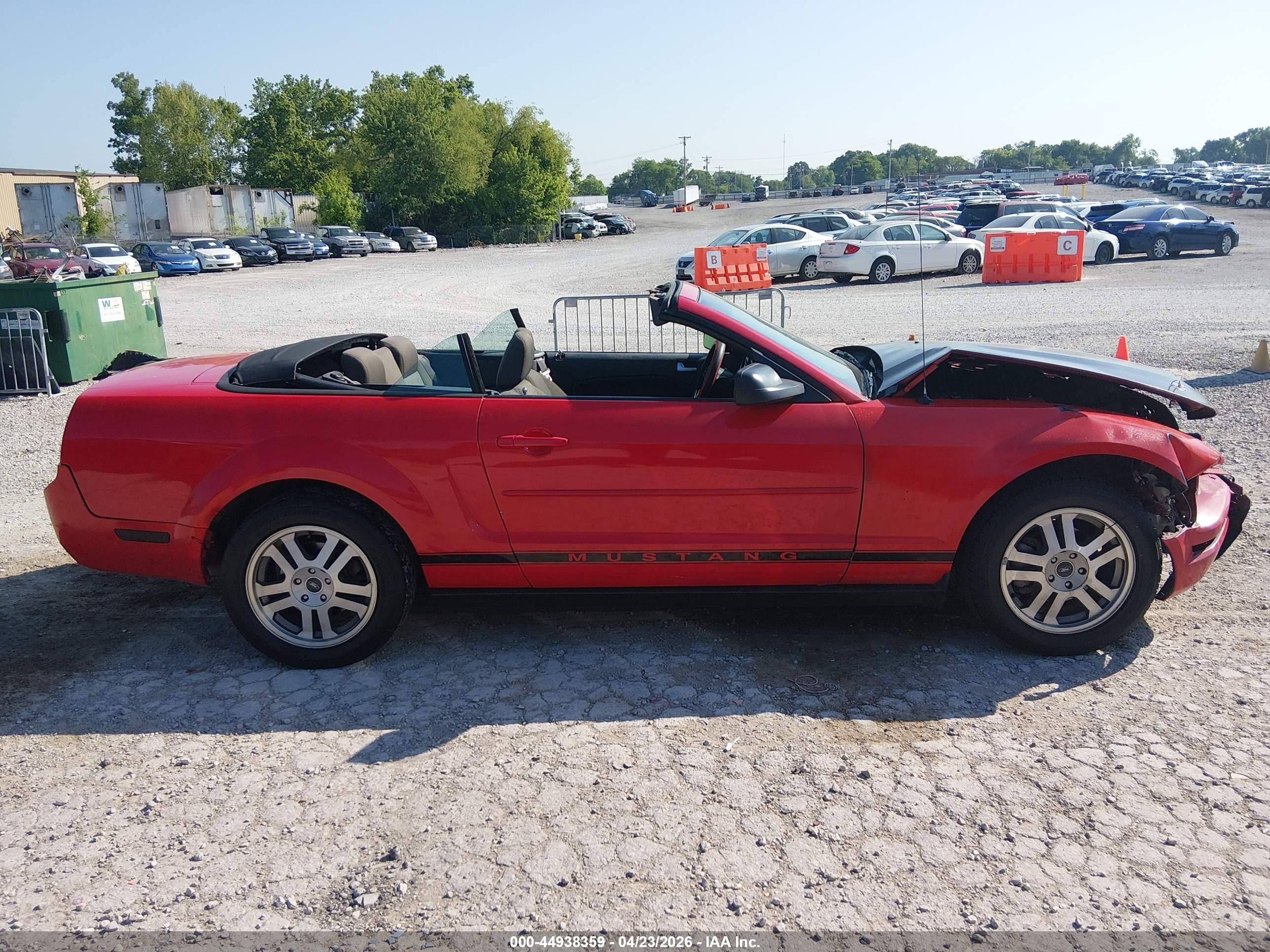 2007 Ford Mustang V6 Deluxe/v6 Premium Red vin: 1ZVFT84NX75313704