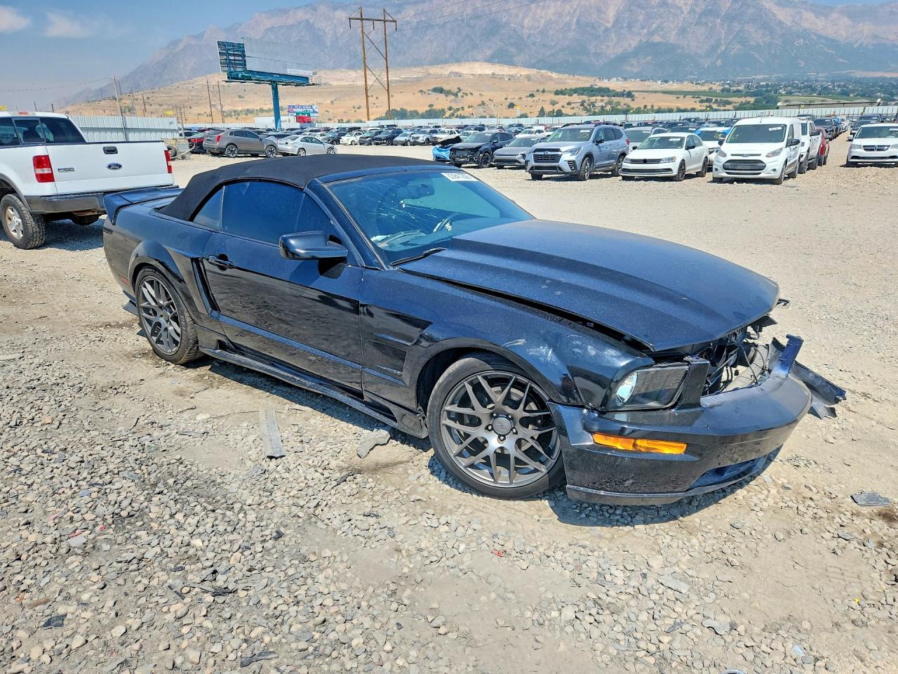 2007 Ford Mustang Gt Черный vin: 1ZVFT85H275325645