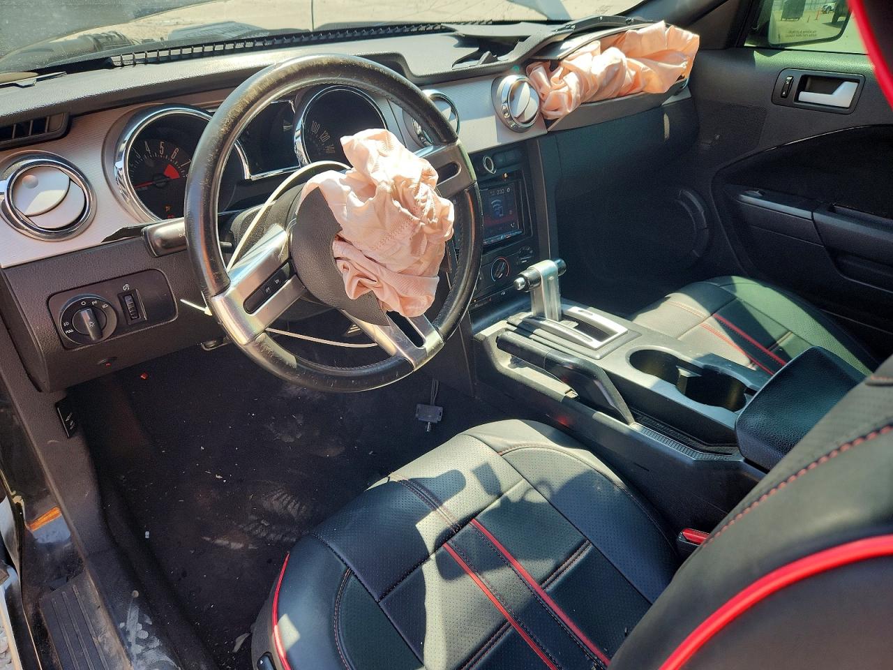 2007 Ford Mustang Gt Черный vin: 1ZVFT85H275325645