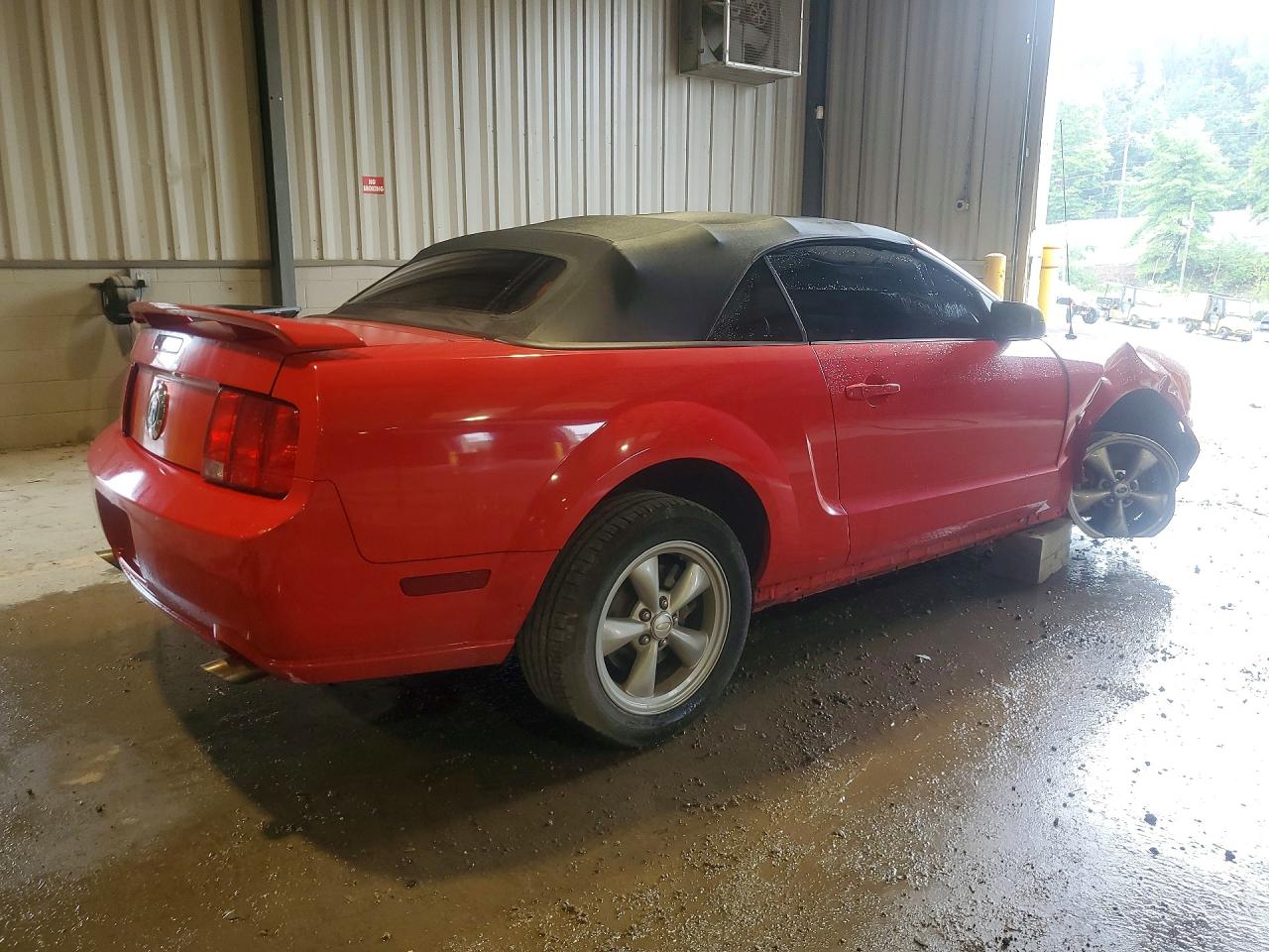 2006 Ford Mustang Gt Red vin: 1ZVFT85H465233290
