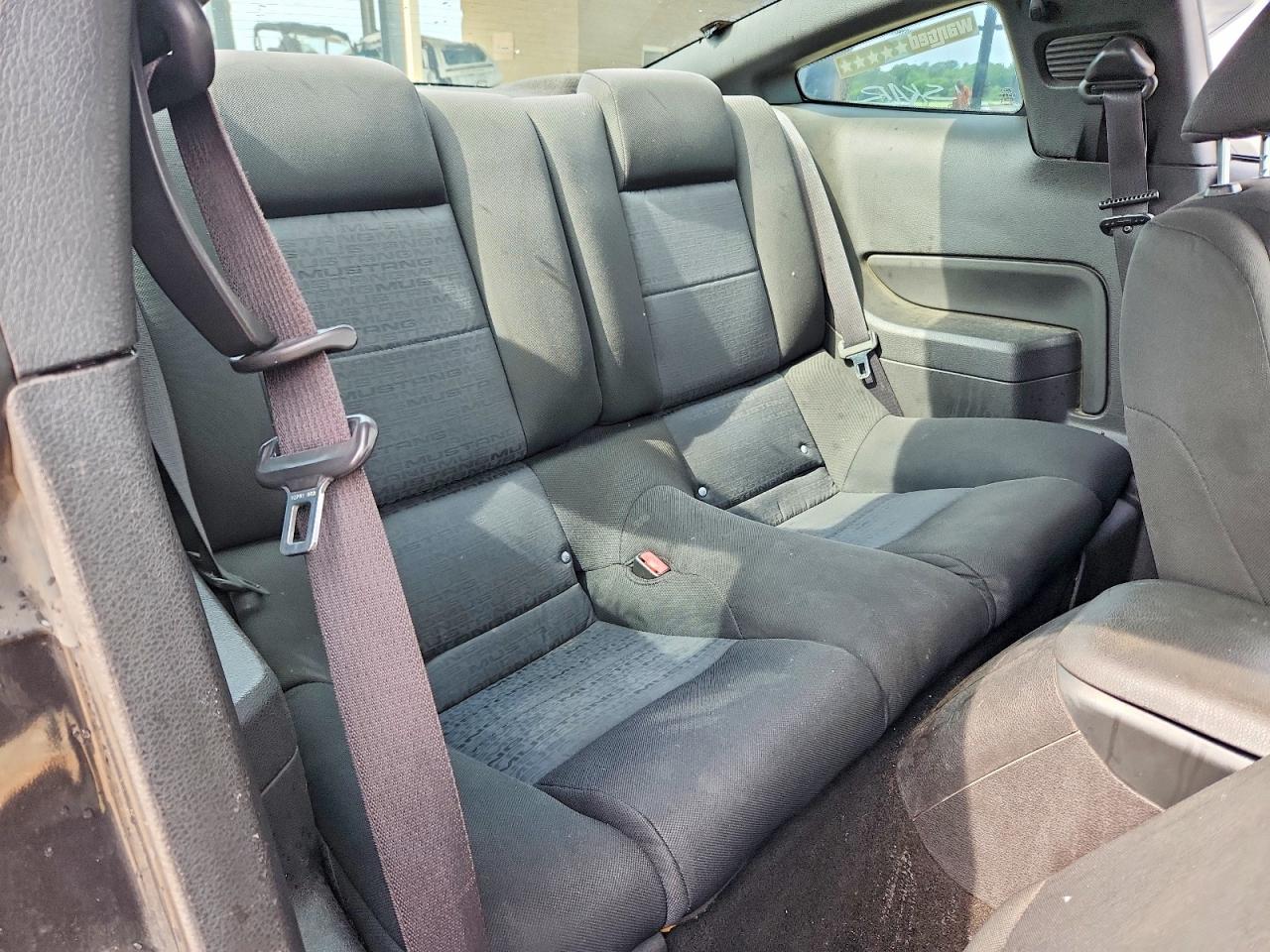 2008 Ford Mustang Серый vin: 1ZVHT80N085104553