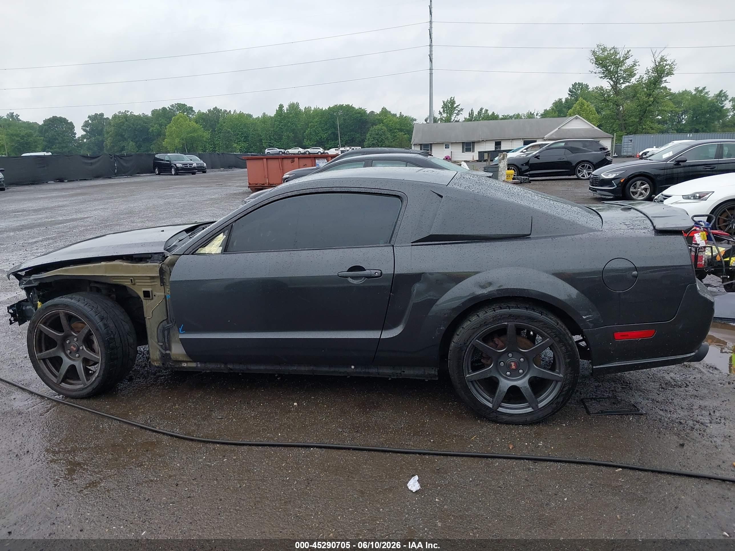 2008 Ford Mustang V6 Deluxe/v6 Premium Gray vin: 1ZVHT80N085160525