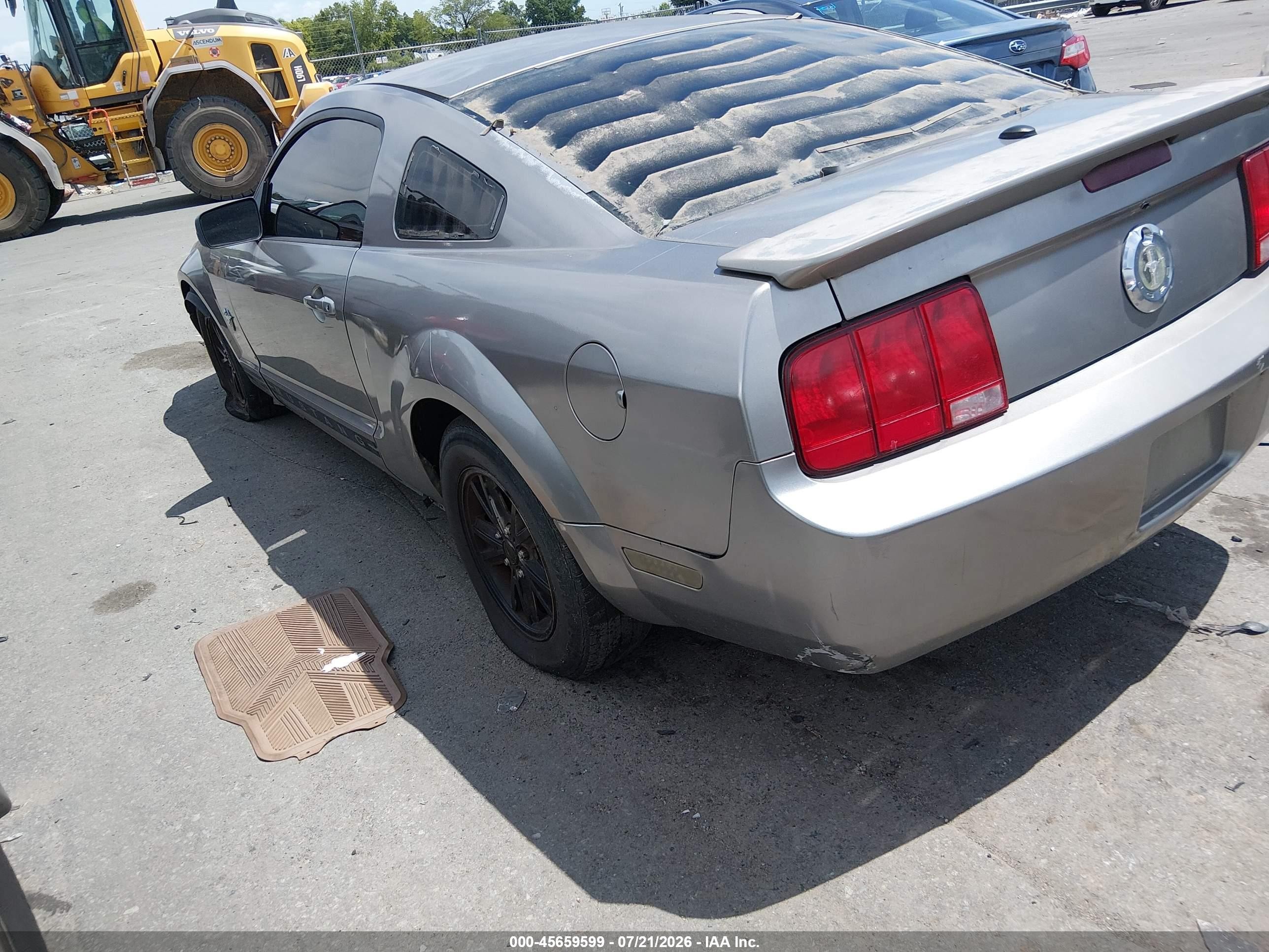 2009 Ford Mustang V6 Premium Silver vin: 1ZVHT80N095104764