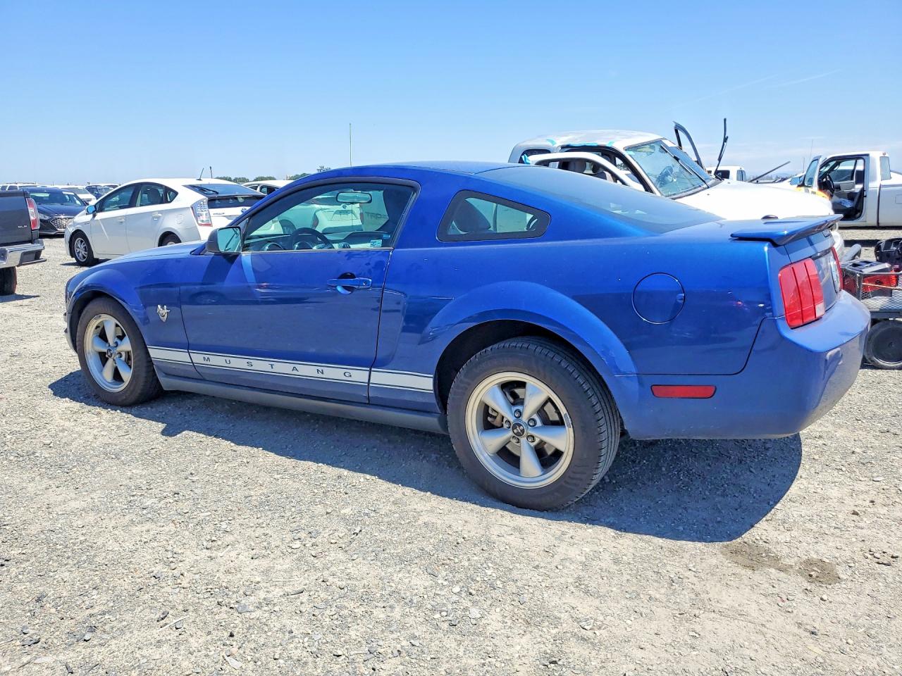 2009 Ford Mustang Blue vin: 1ZVHT80N095113576