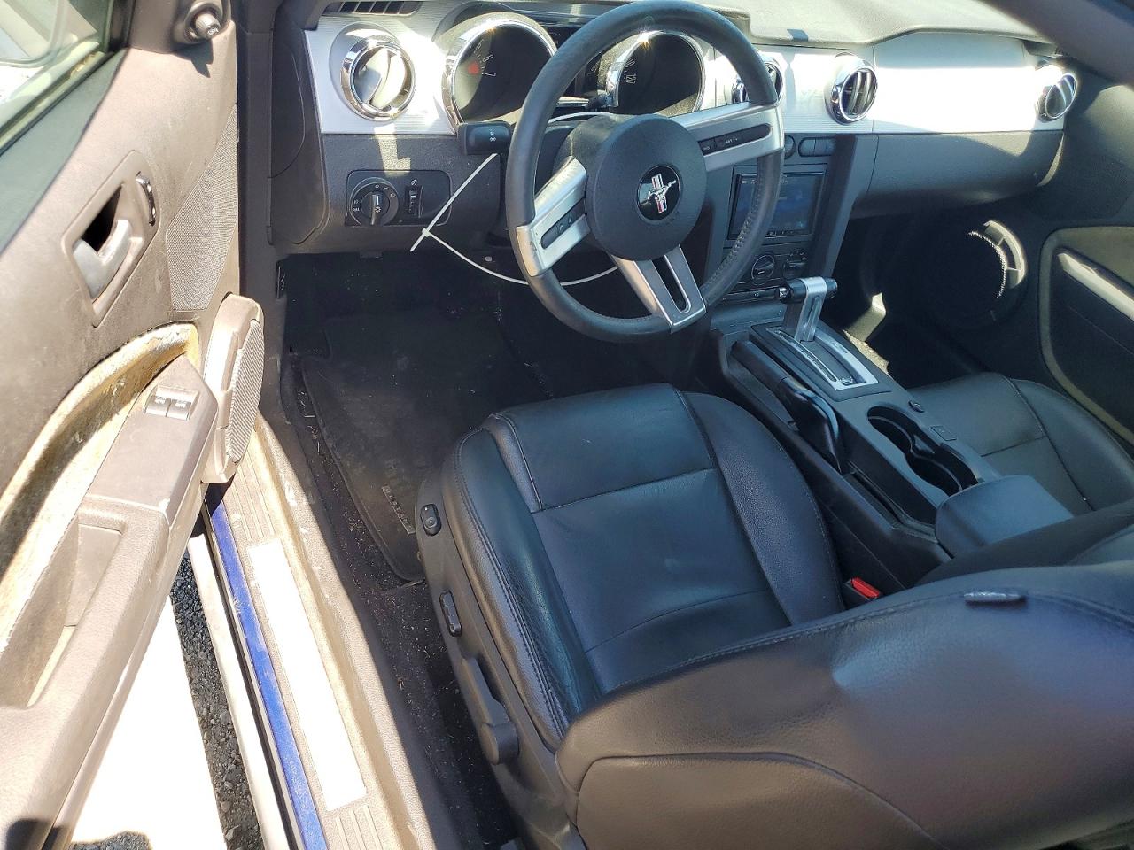 2009 Ford Mustang Blue vin: 1ZVHT80N095113576