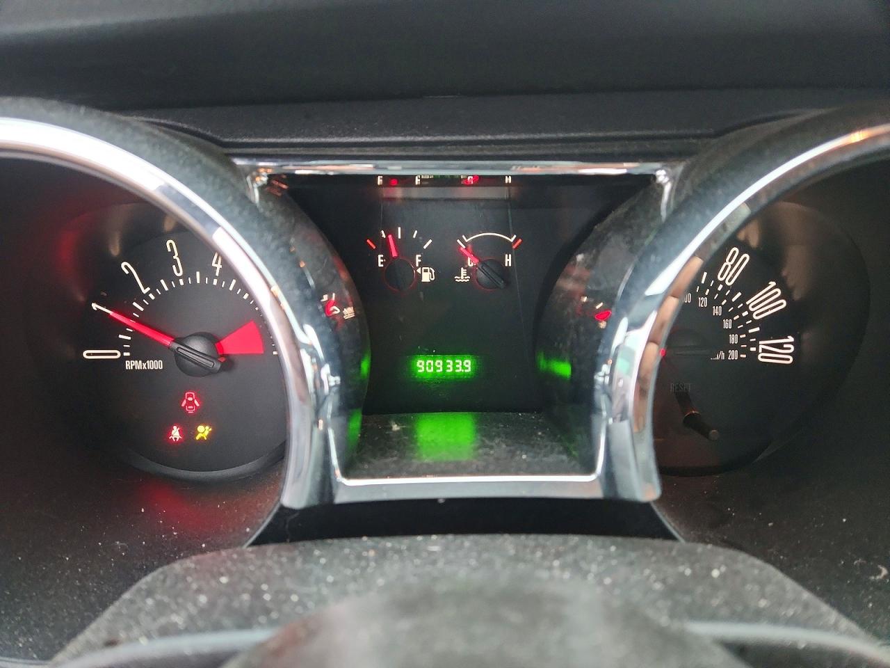 2009 Ford Mustang Красный vin: 1ZVHT80N095119796