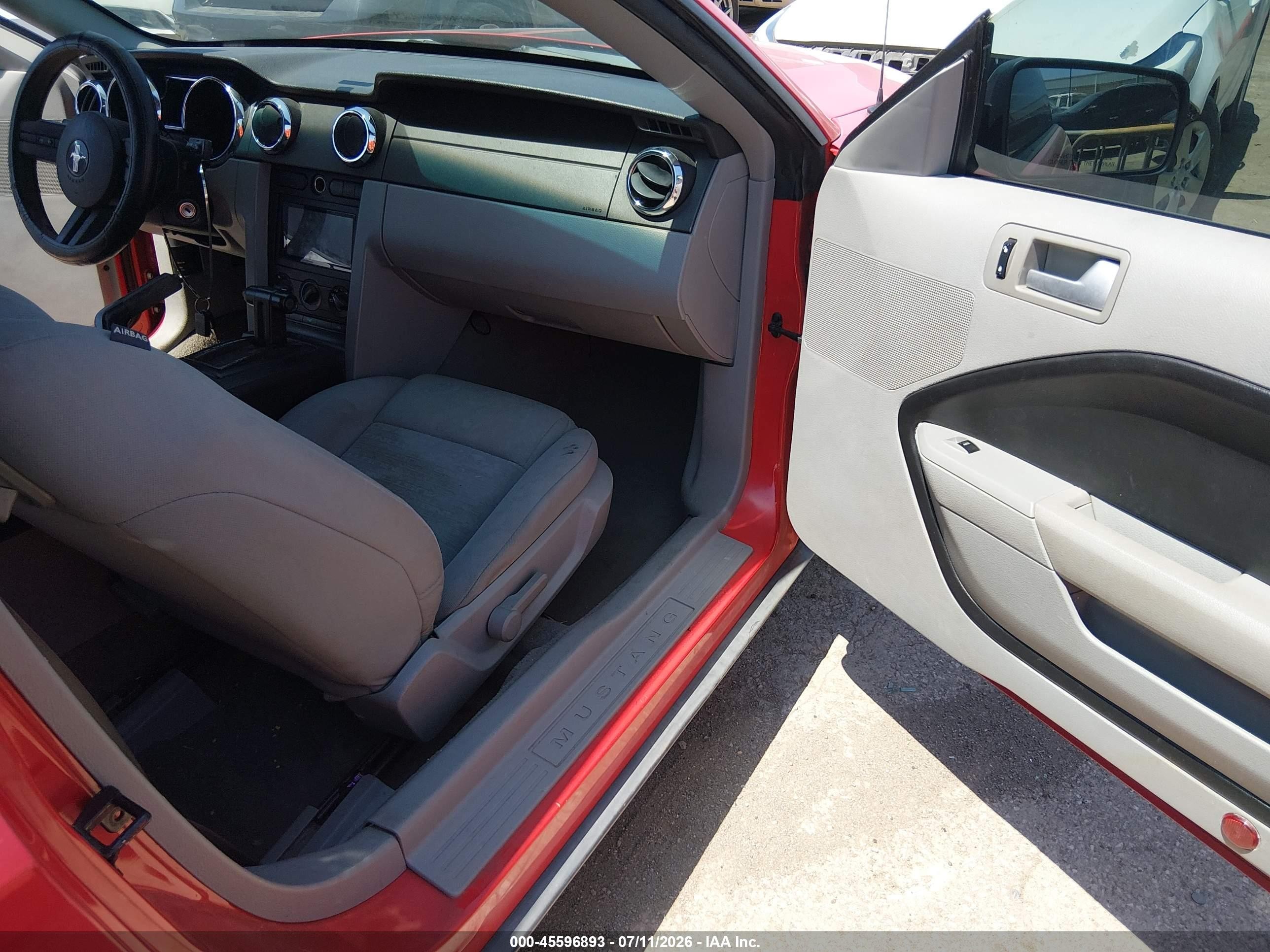2009 Ford Mustang V6/v6 Premium Red vin: 1ZVHT80N095126263