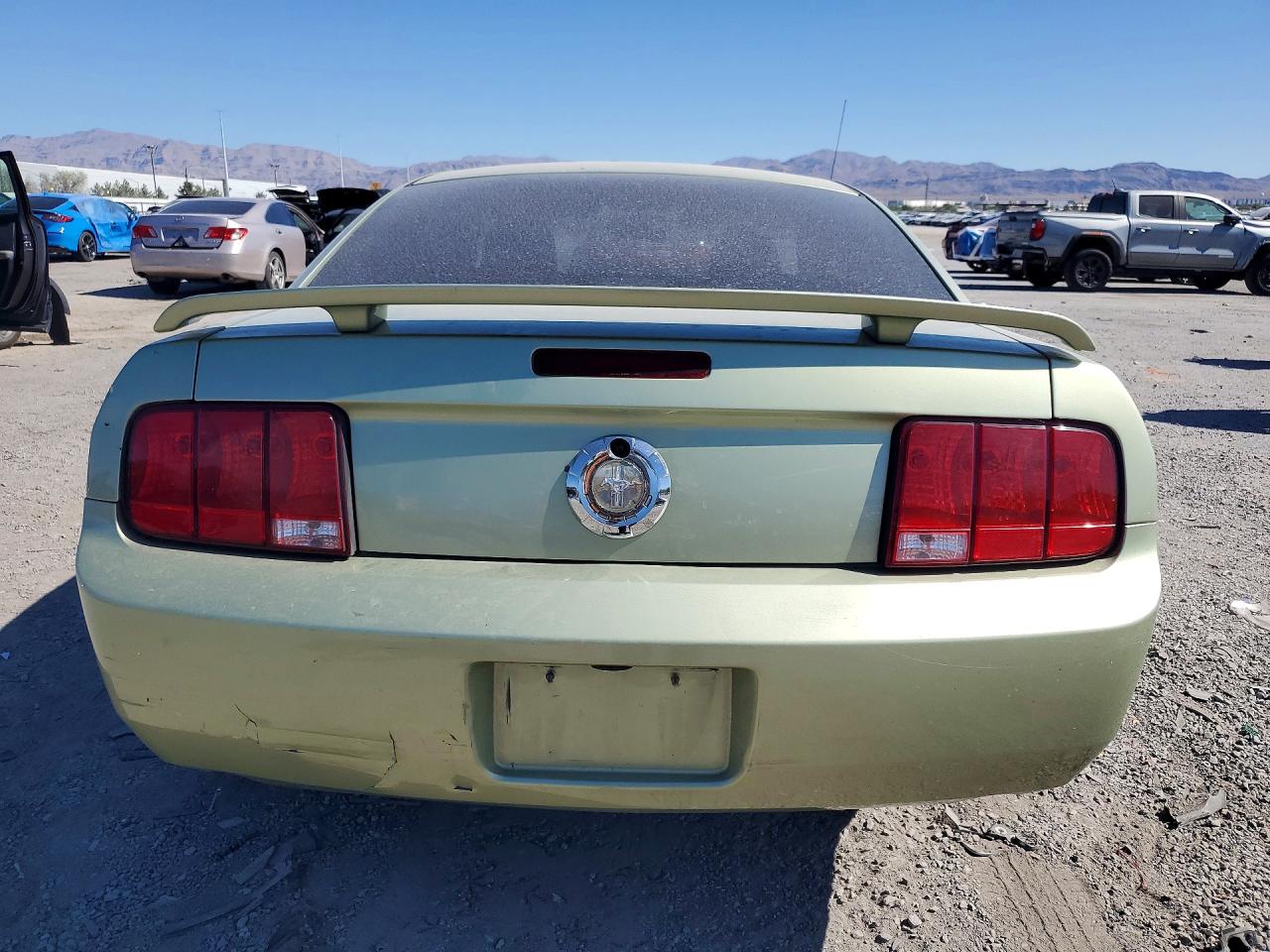 2006 Ford Mustang Green vin: 1ZVHT80N165140071