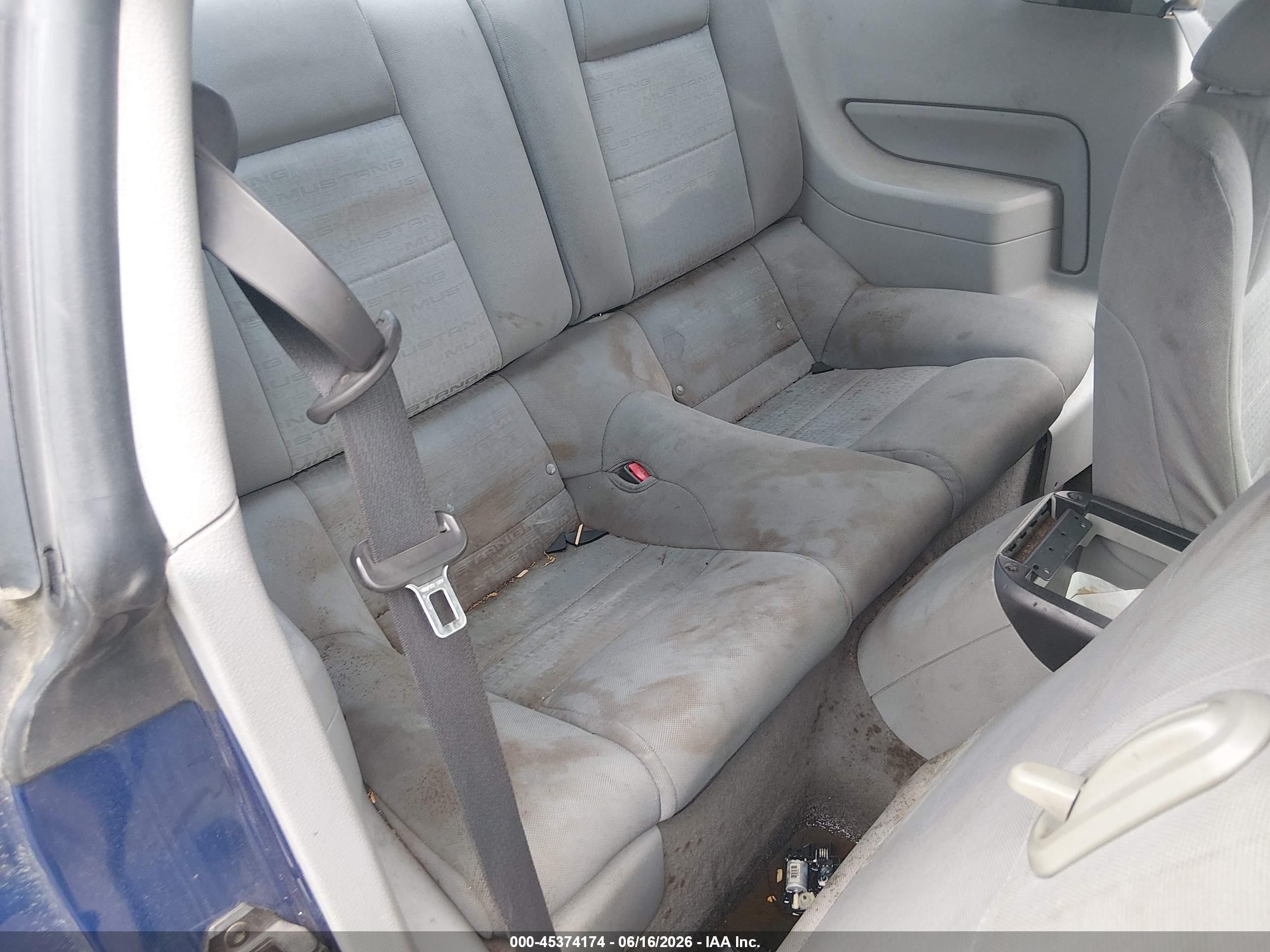 2008 Ford Mustang V6 Deluxe/v6 Premium Синий vin: 1ZVHT80N185208422