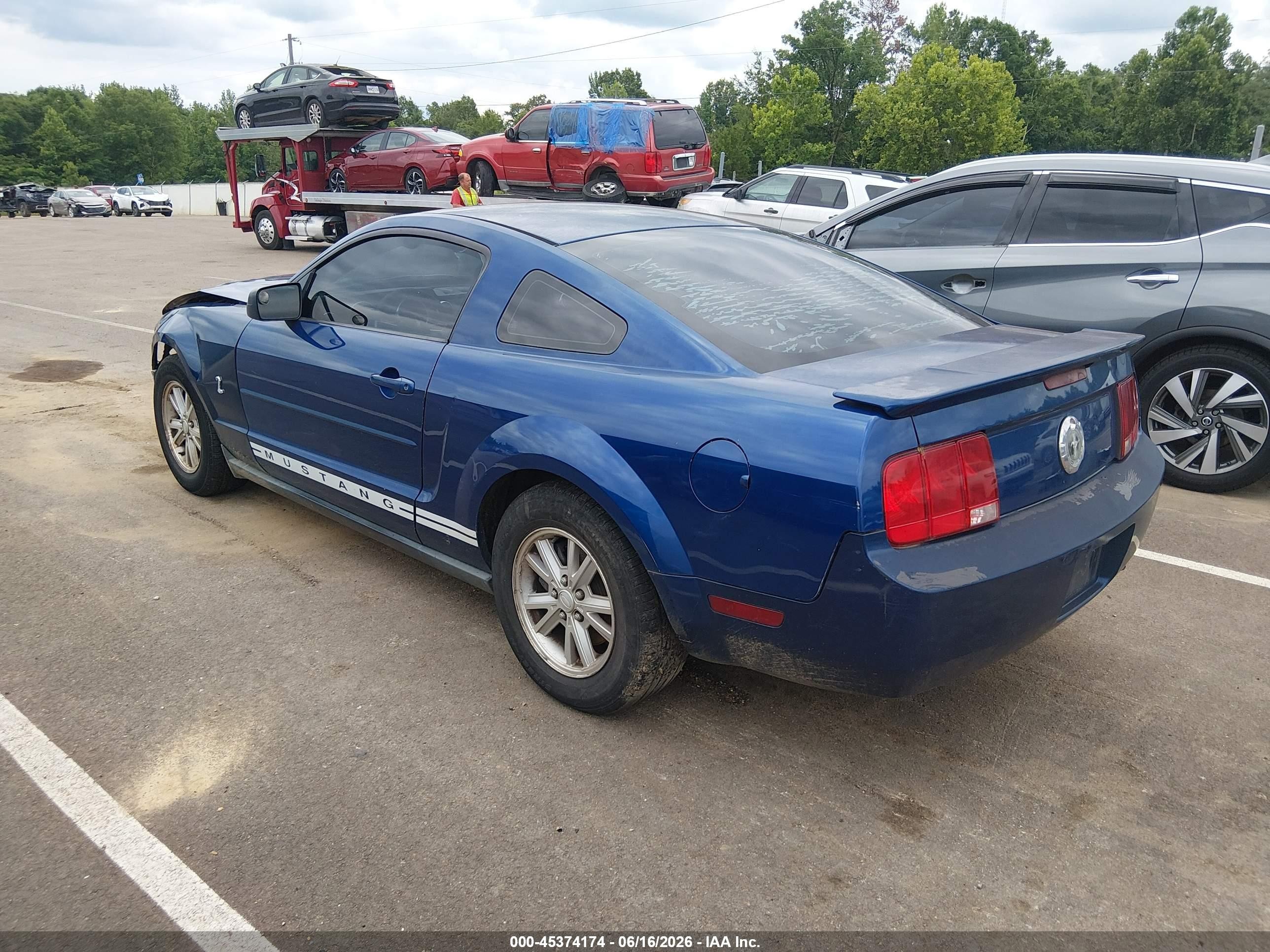 2008 Ford Mustang V6 Deluxe/v6 Premium Синий vin: 1ZVHT80N185208422
