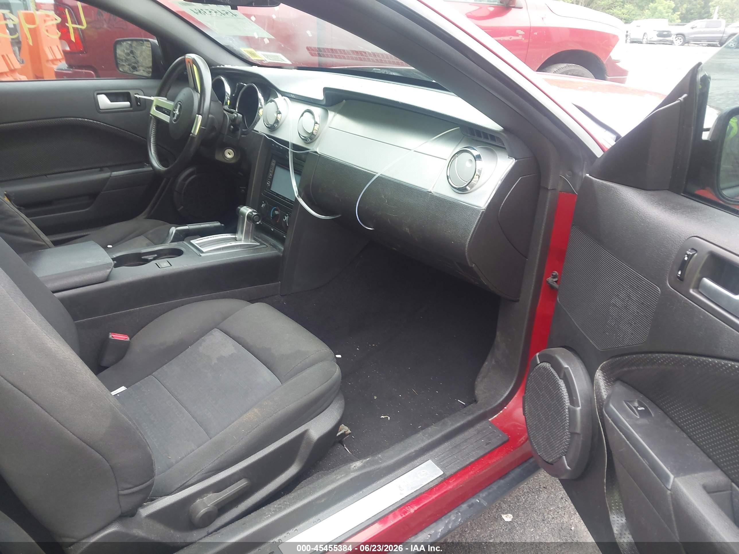 2009 Ford Mustang V6/v6 Premium Red vin: 1ZVHT80N195114297