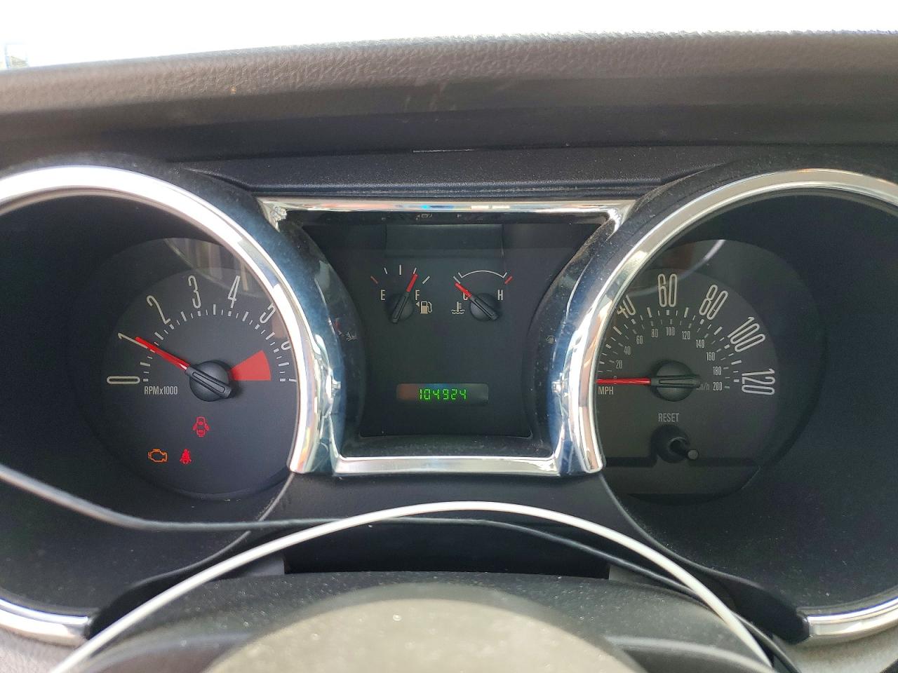 2009 Ford Mustang Silver vin: 1ZVHT80N195138132
