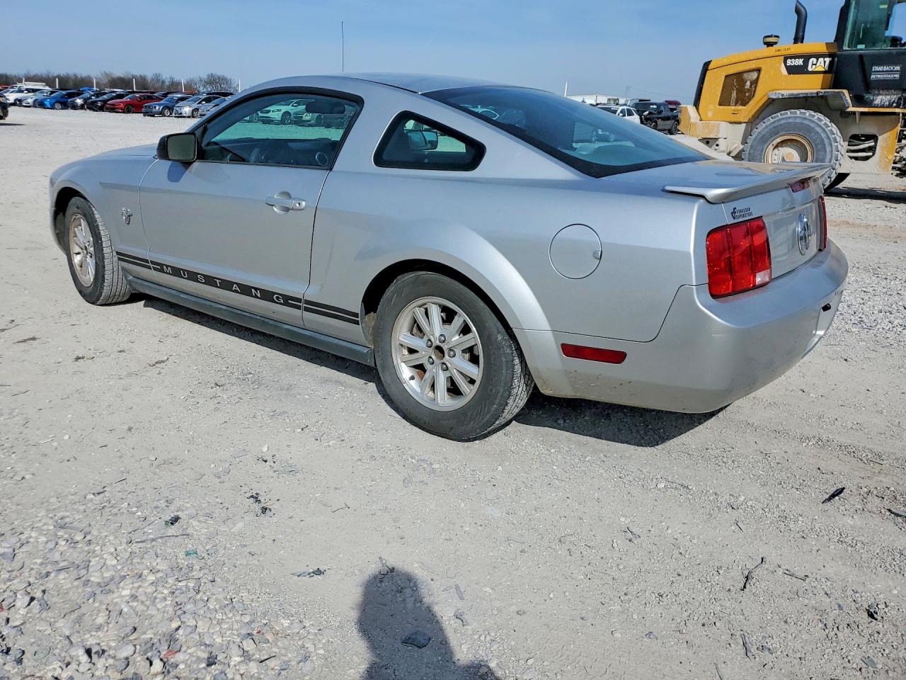 2009 Ford Mustang Silver vin: 1ZVHT80N195138132