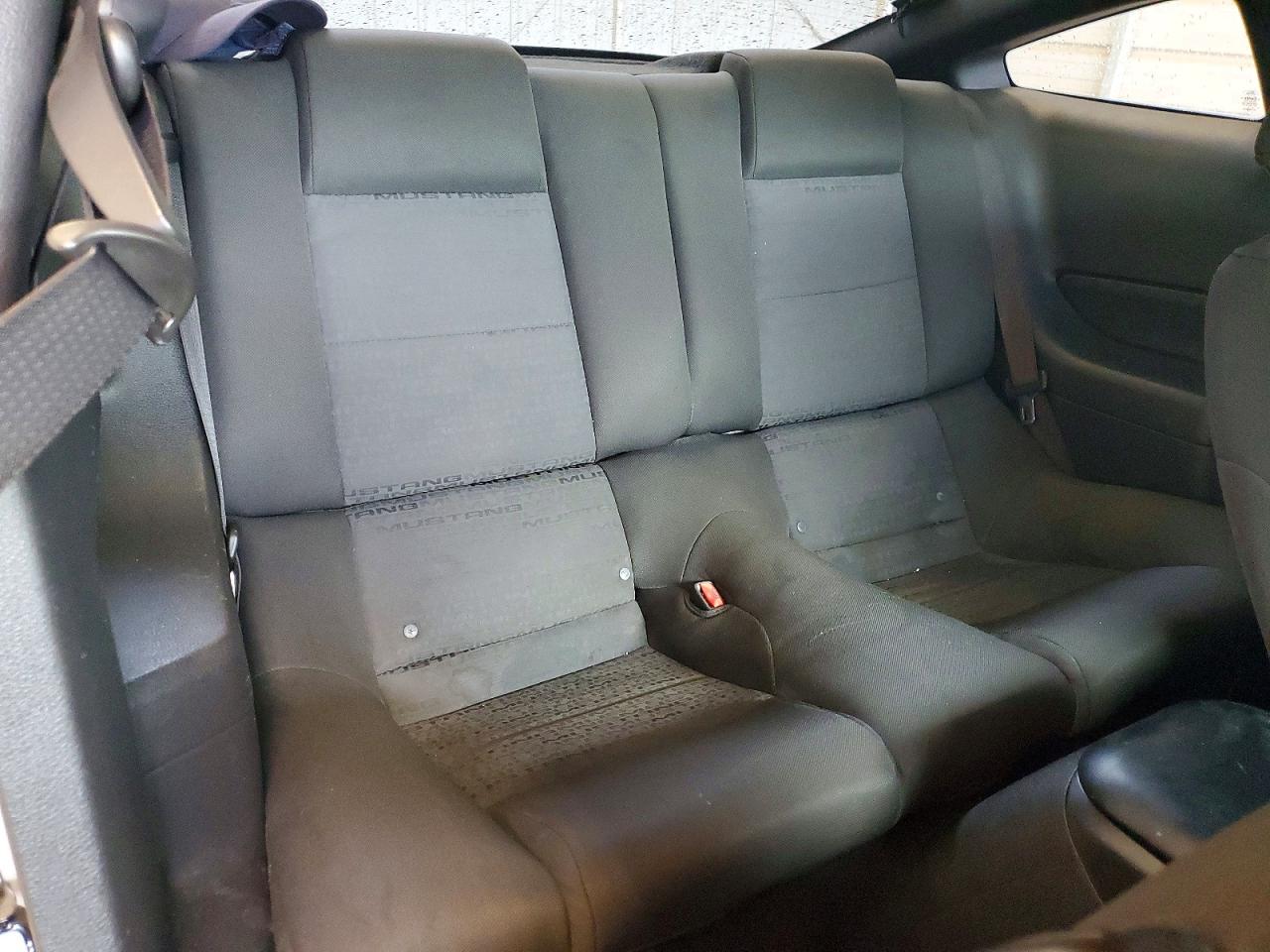 2009 Ford Mustang Silver vin: 1ZVHT80N195144836