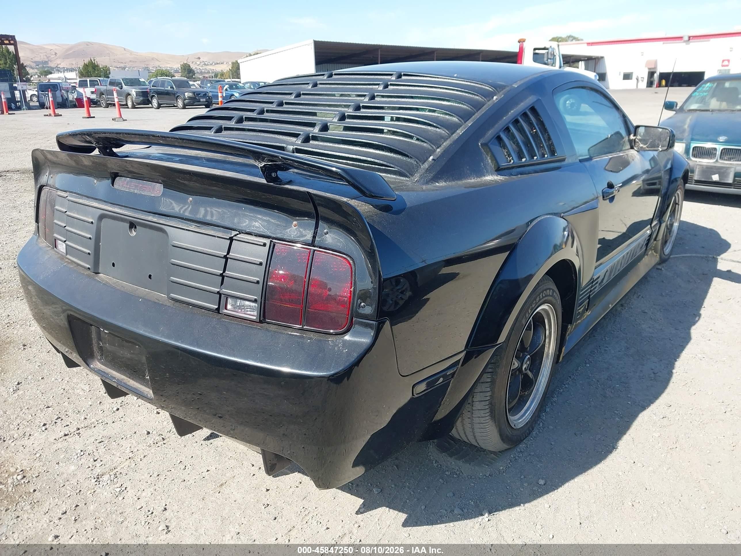 2005 Ford Mustang V6 Deluxe/v6 Premium Black vin: 1ZVHT80N255233518