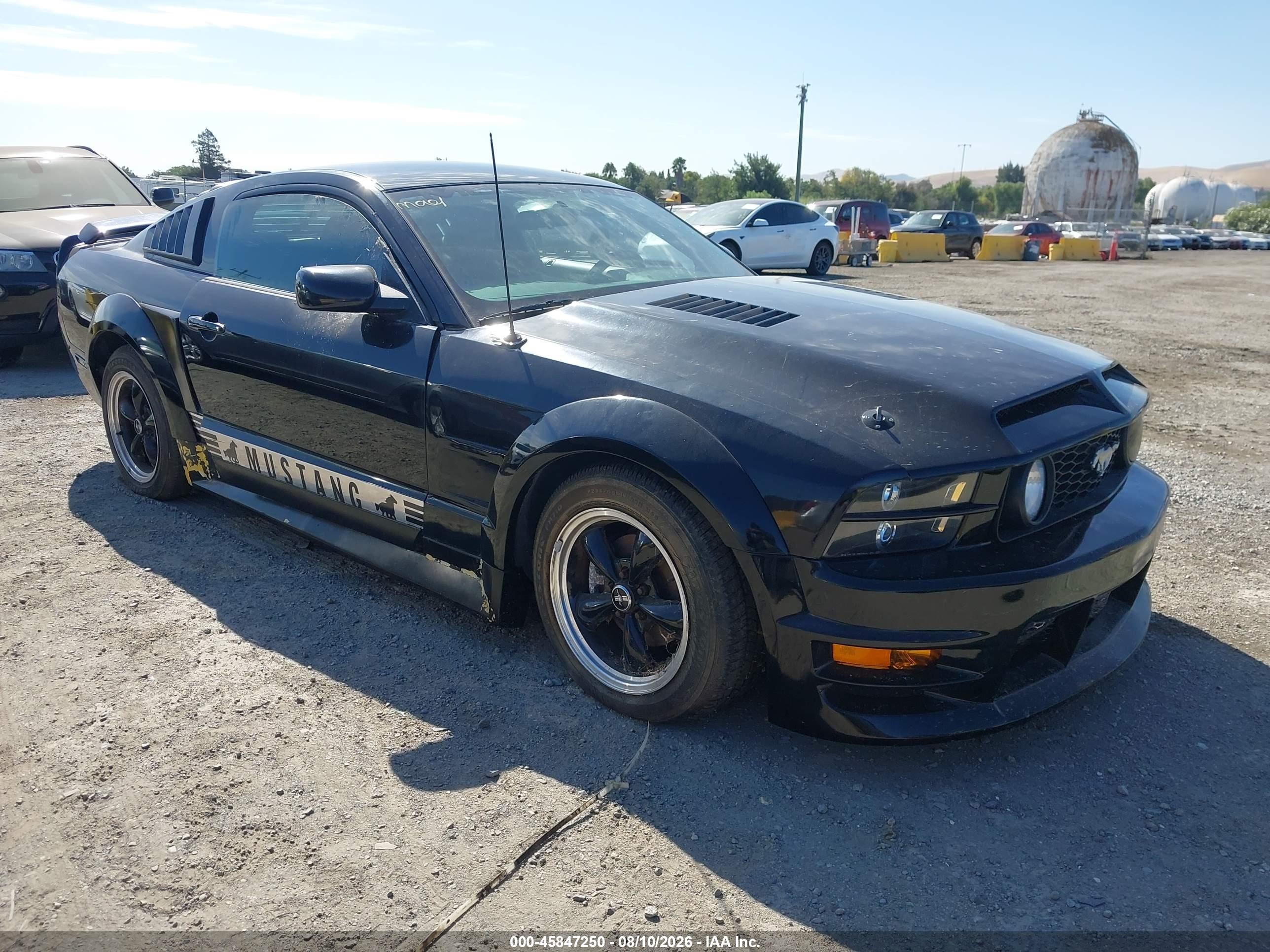 2005 Ford Mustang V6 Deluxe/v6 Premium Black vin: 1ZVHT80N255233518