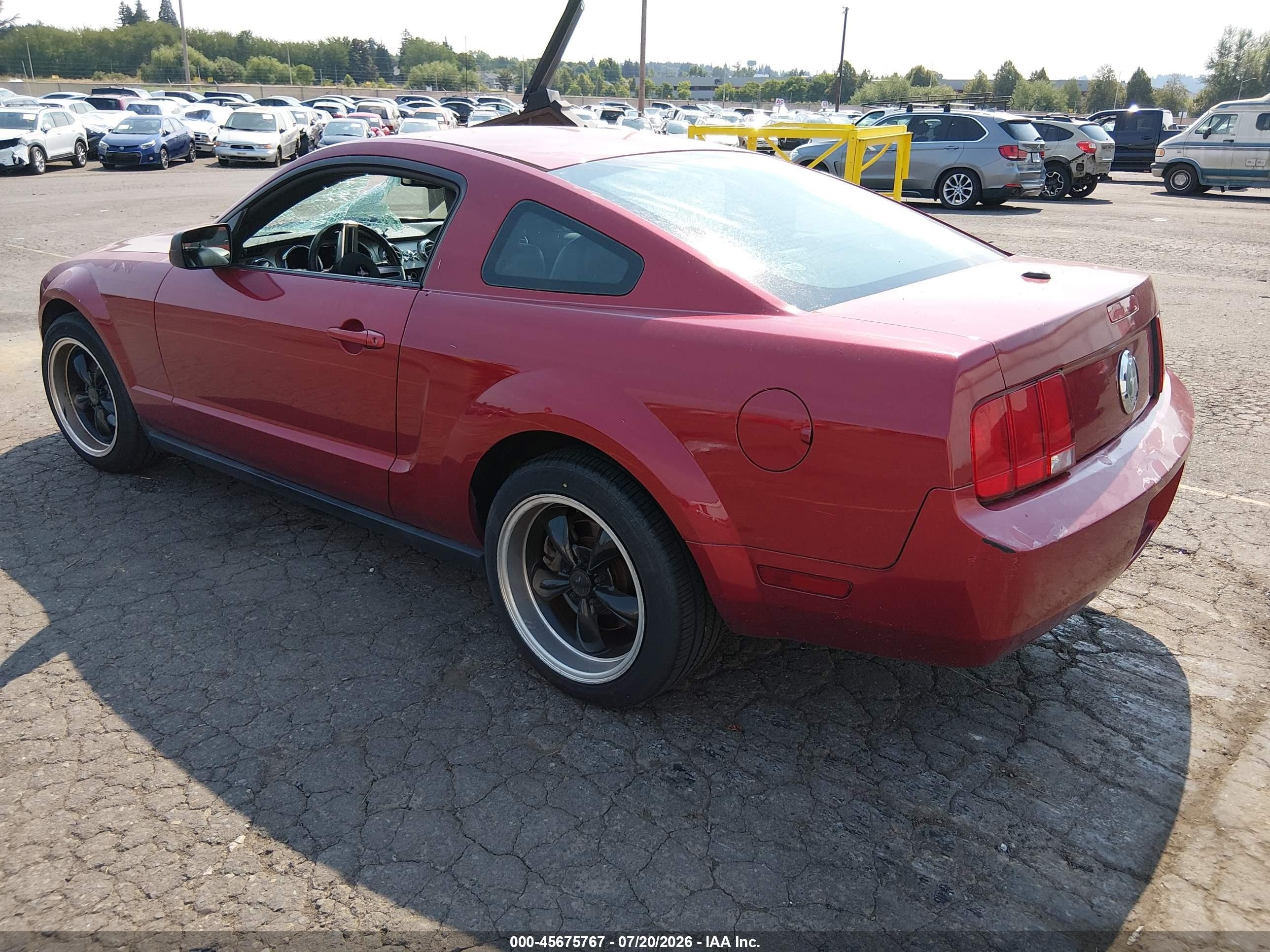 2007 Ford Mustang V6 Deluxe/v6 Premium Red vin: 1ZVHT80N275278526