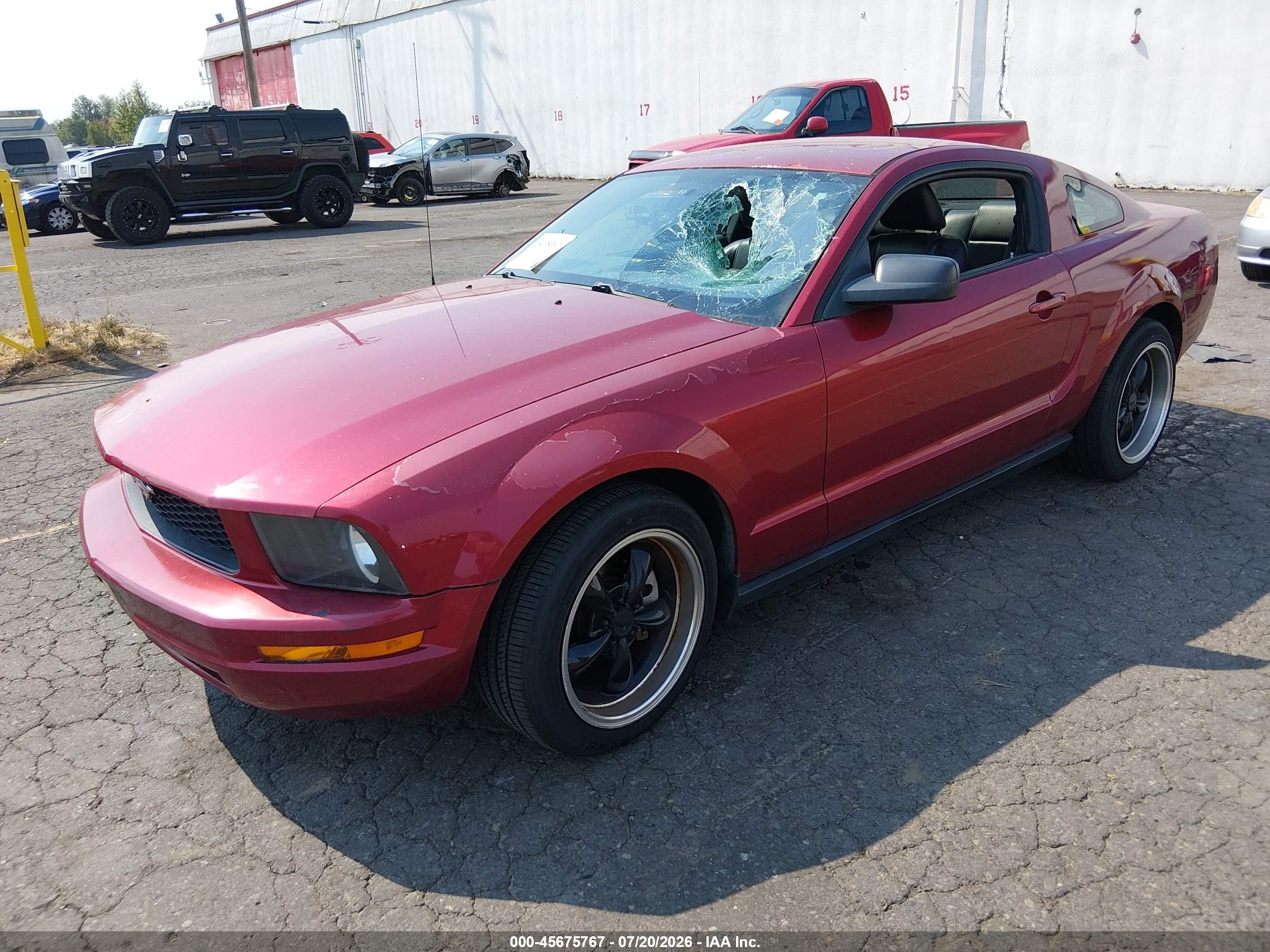 2007 Ford Mustang V6 Deluxe/v6 Premium Red vin: 1ZVHT80N275278526