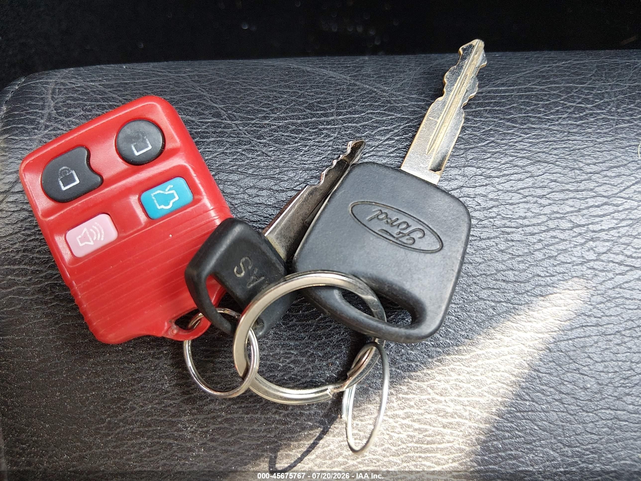 2007 Ford Mustang V6 Deluxe/v6 Premium Red vin: 1ZVHT80N275278526
