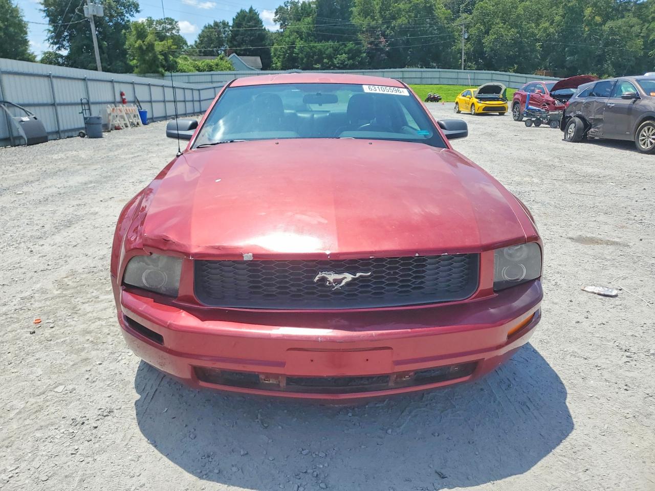 2007 Ford Mustang Burgundy vin: 1ZVHT80N275282771