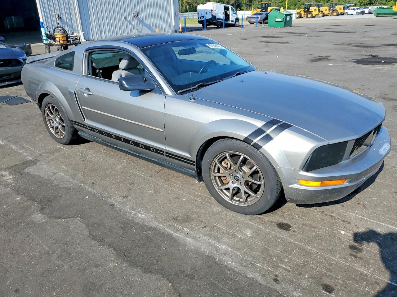 2008 Ford Mustang Silver vin: 1ZVHT80N285207344