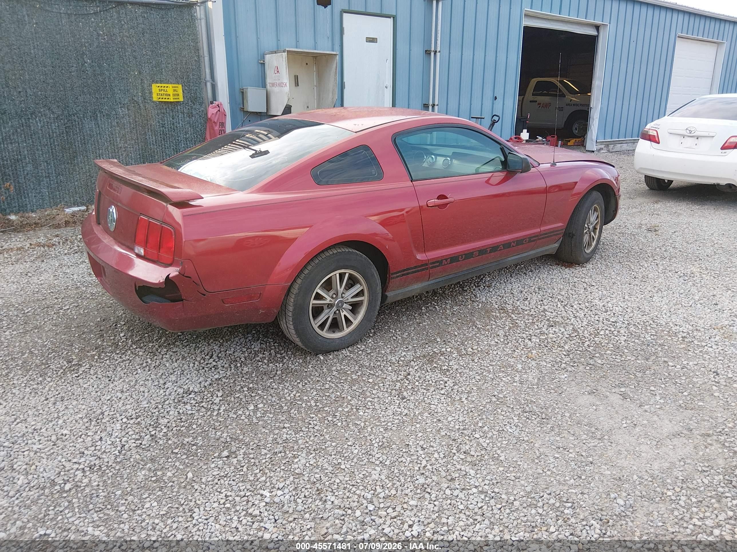 2005 Ford Mustang V6 Deluxe/v6 Premium Red vin: 1ZVHT80N355112660
