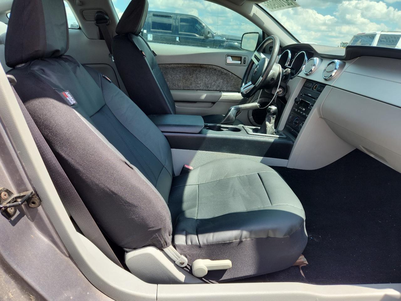 2006 Ford Mustang Серебряный vin: 1ZVHT80N365145188