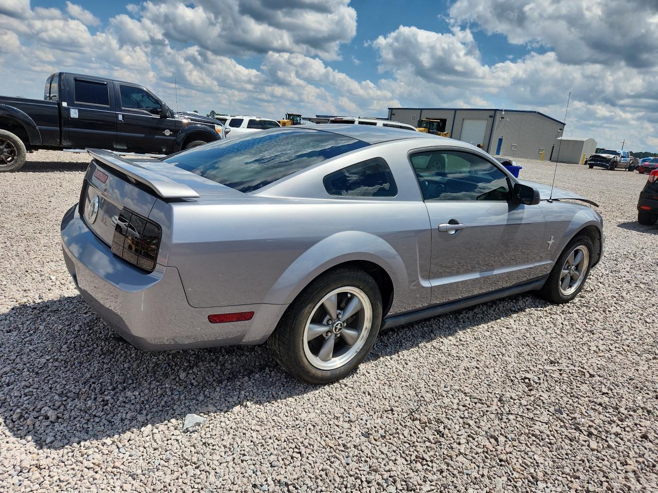 2006 Ford Mustang Серебряный vin: 1ZVHT80N365145188