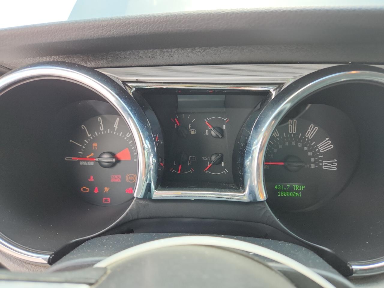 2006 Ford Mustang Серебряный vin: 1ZVHT80N365145188