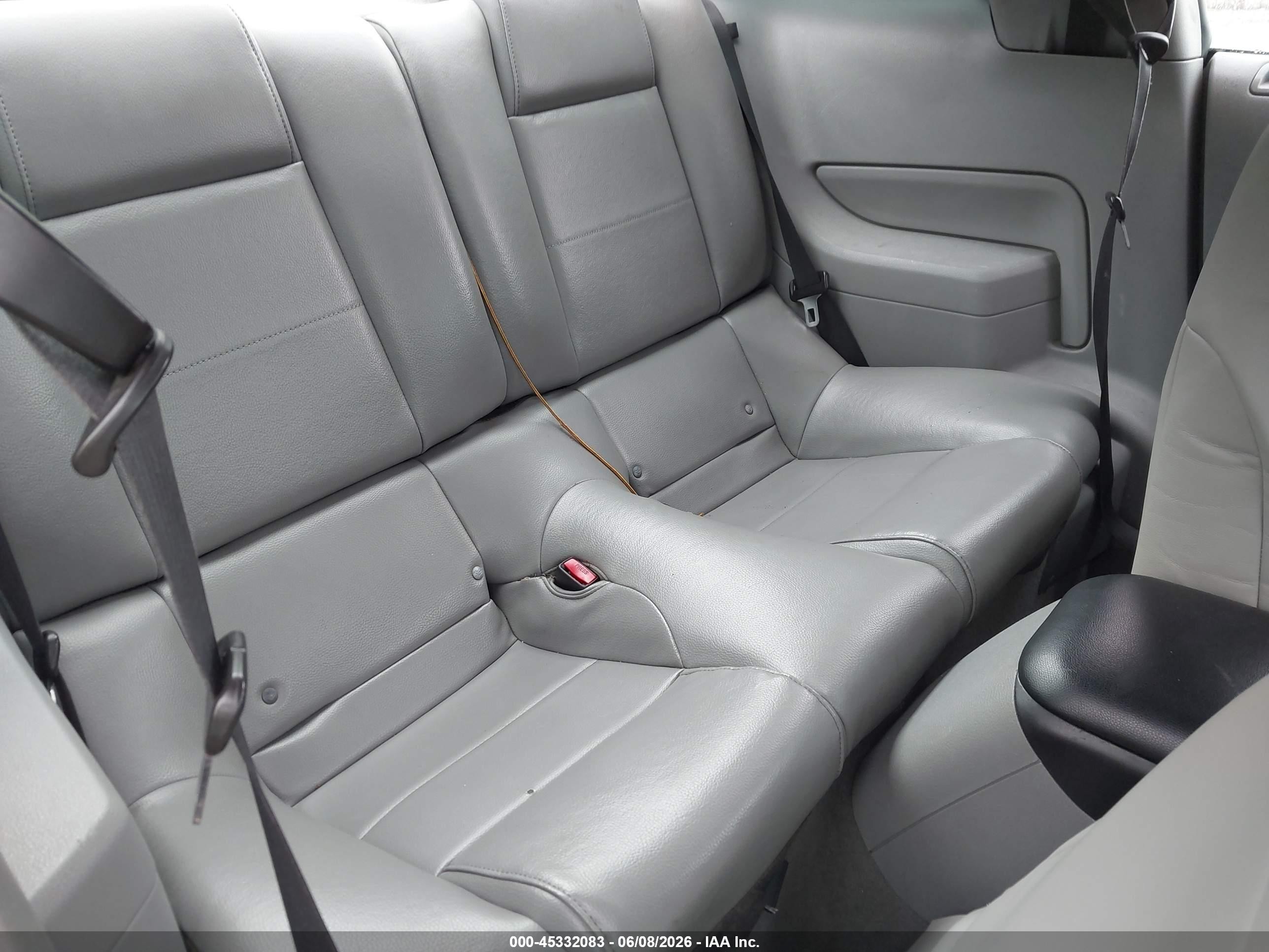 2008 Ford Mustang V6 Deluxe/v6 Premium Silver vin: 1ZVHT80N385208339