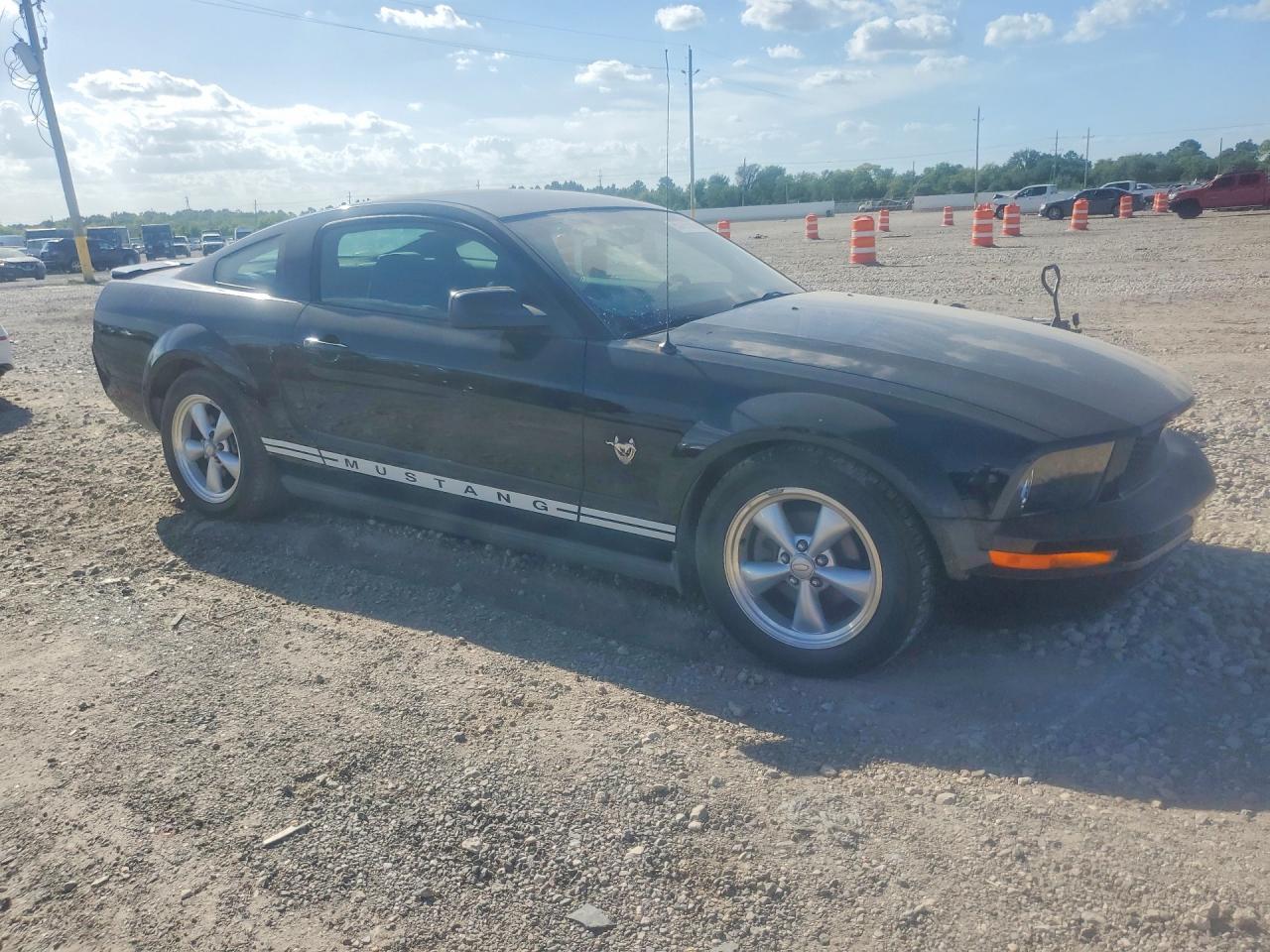 2009 Ford Mustang Black vin: 1ZVHT80N395110090