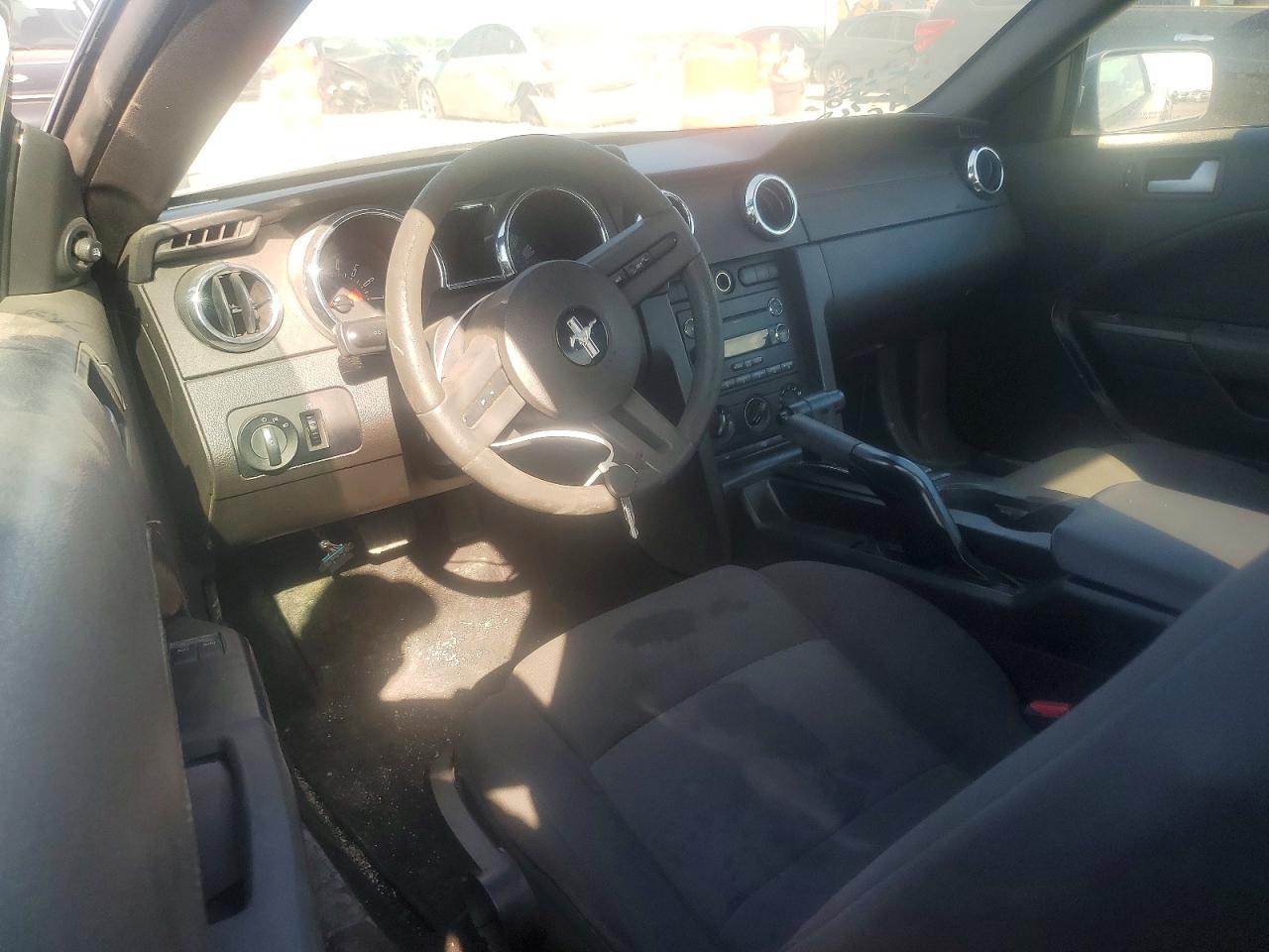 2009 Ford Mustang Black vin: 1ZVHT80N395110090