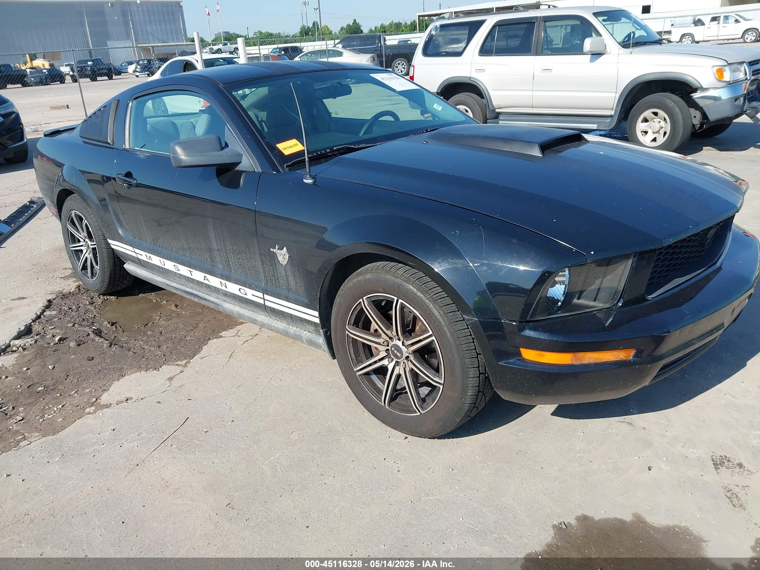 2009 Ford Mustang V6/v6 Premium Black vin: 1ZVHT80N495115184
