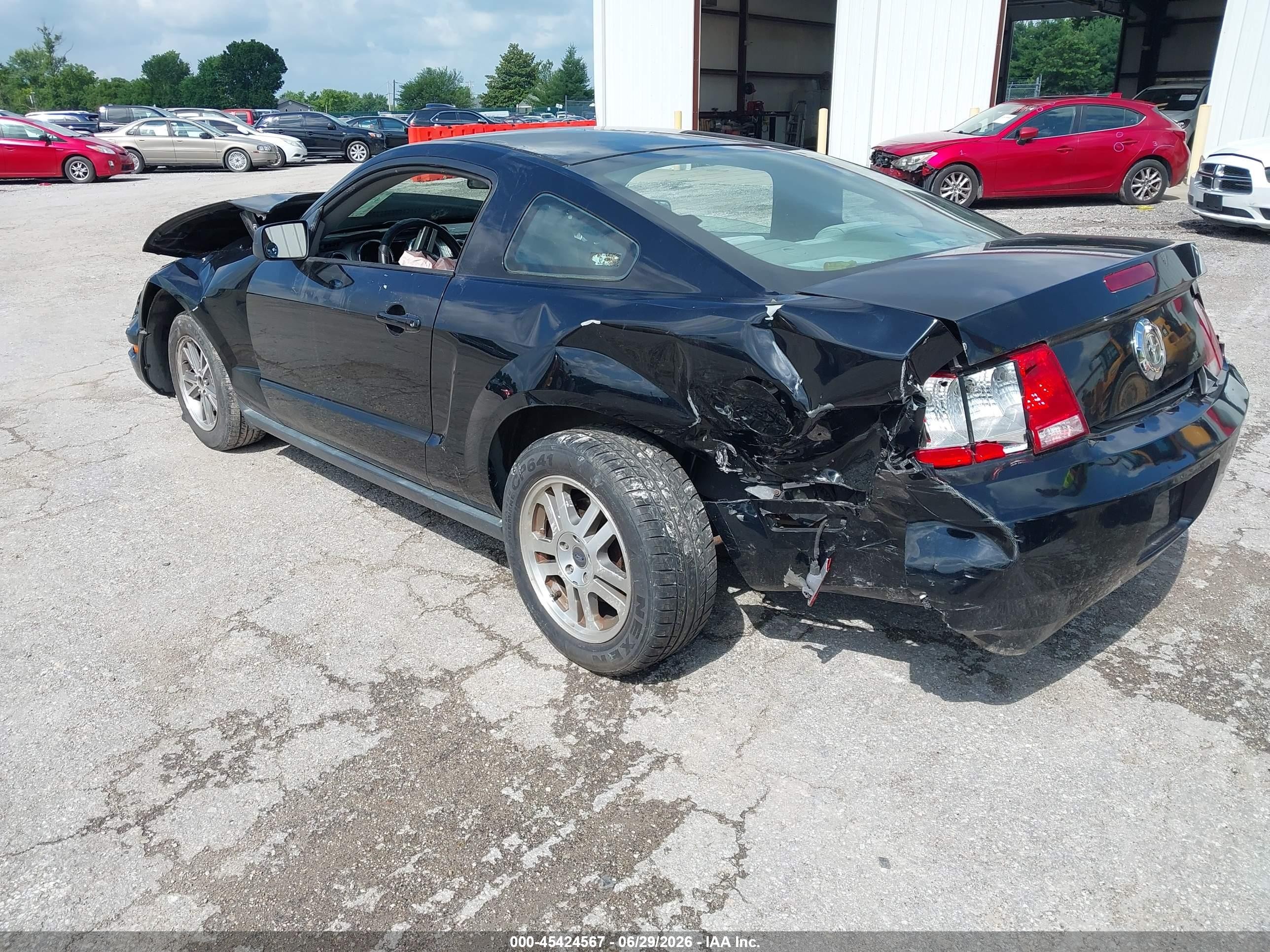 2005 Ford Mustang V6 Deluxe/v6 Premium Black vin: 1ZVHT80N555241726